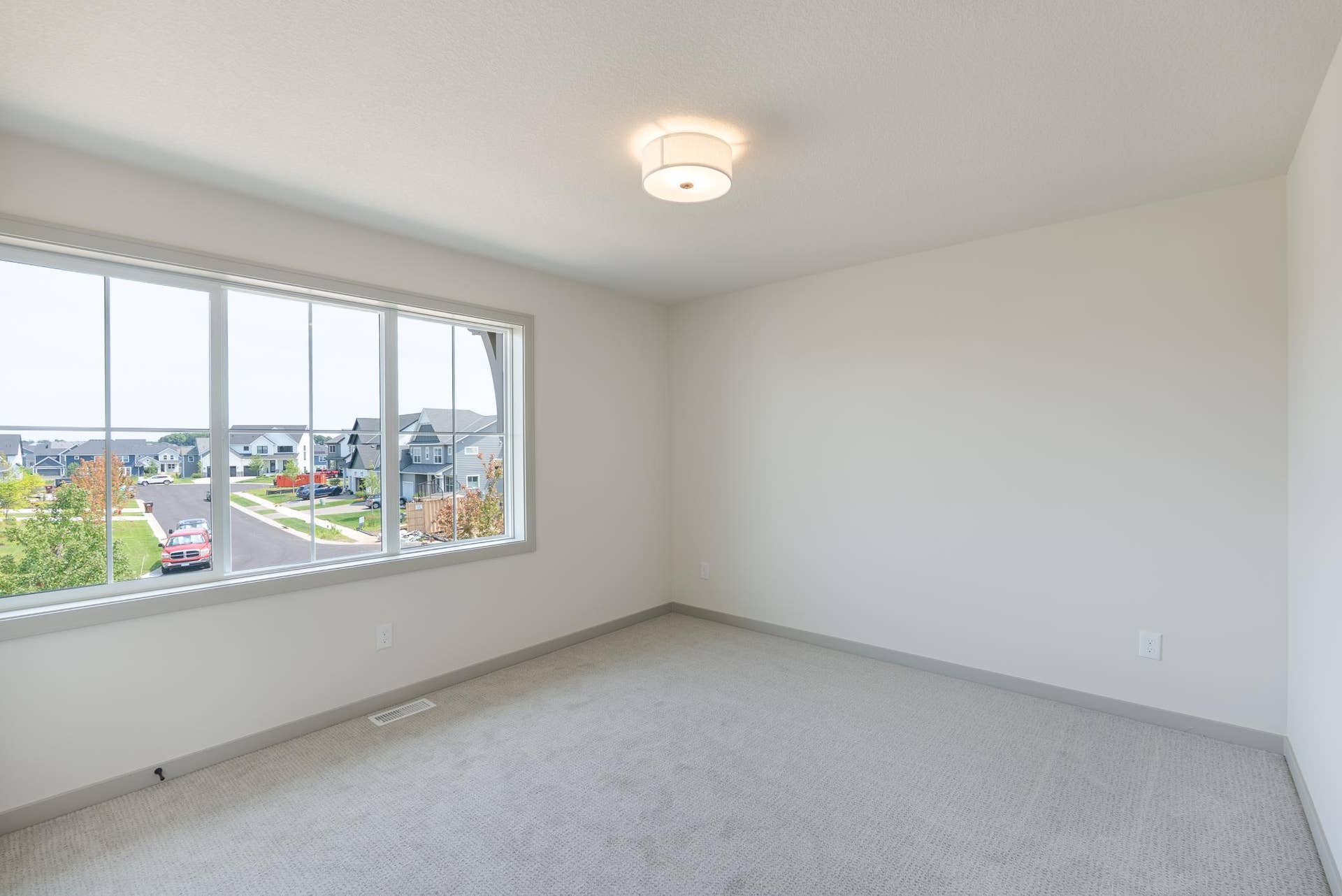 5036 Airlake Draw, Woodbury, MN 55129 DSC02072-Edit.jpg