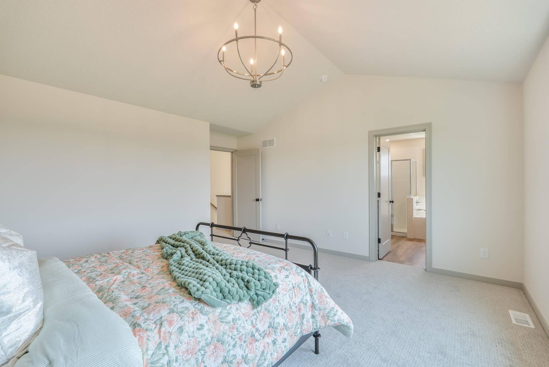 5036 Airlake Draw, Woodbury, MN 55129 DSC02122-Edit.jpg