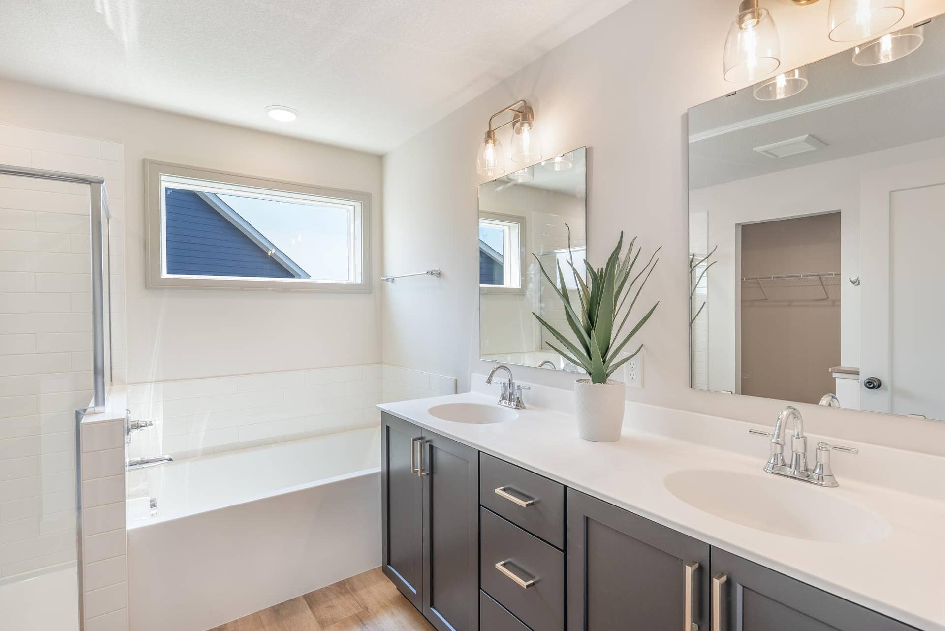 5036 Airlake Draw, Woodbury, MN 55129 DSC02047-Edit.jpg