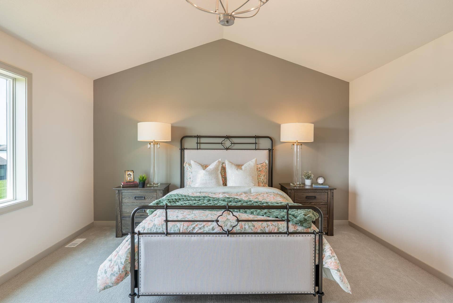 5036 Airlake Draw, Woodbury, MN 55129 DSC02032-Edit.jpg