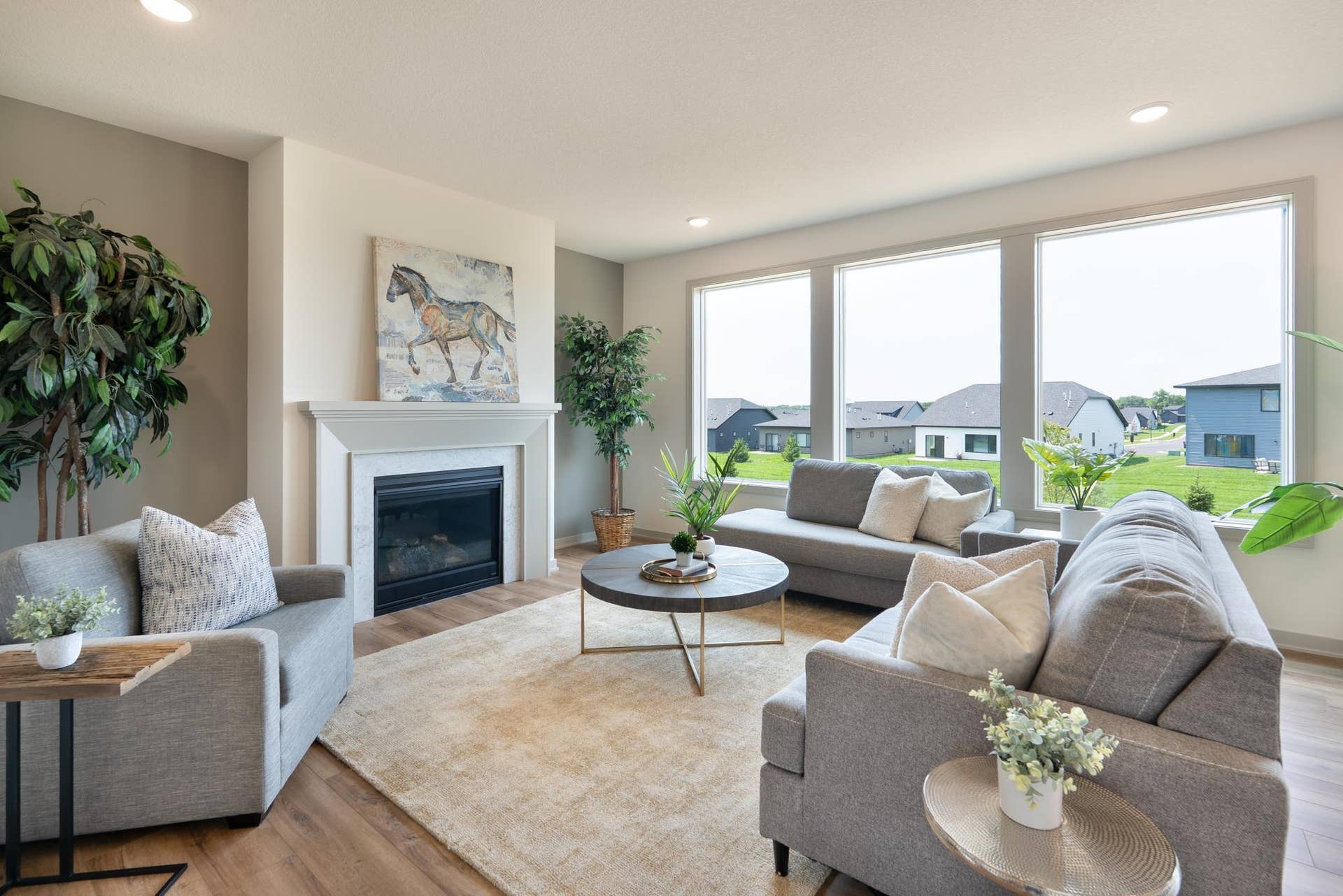 5036 Airlake Draw, Woodbury, MN 55129 Huge Pella windows