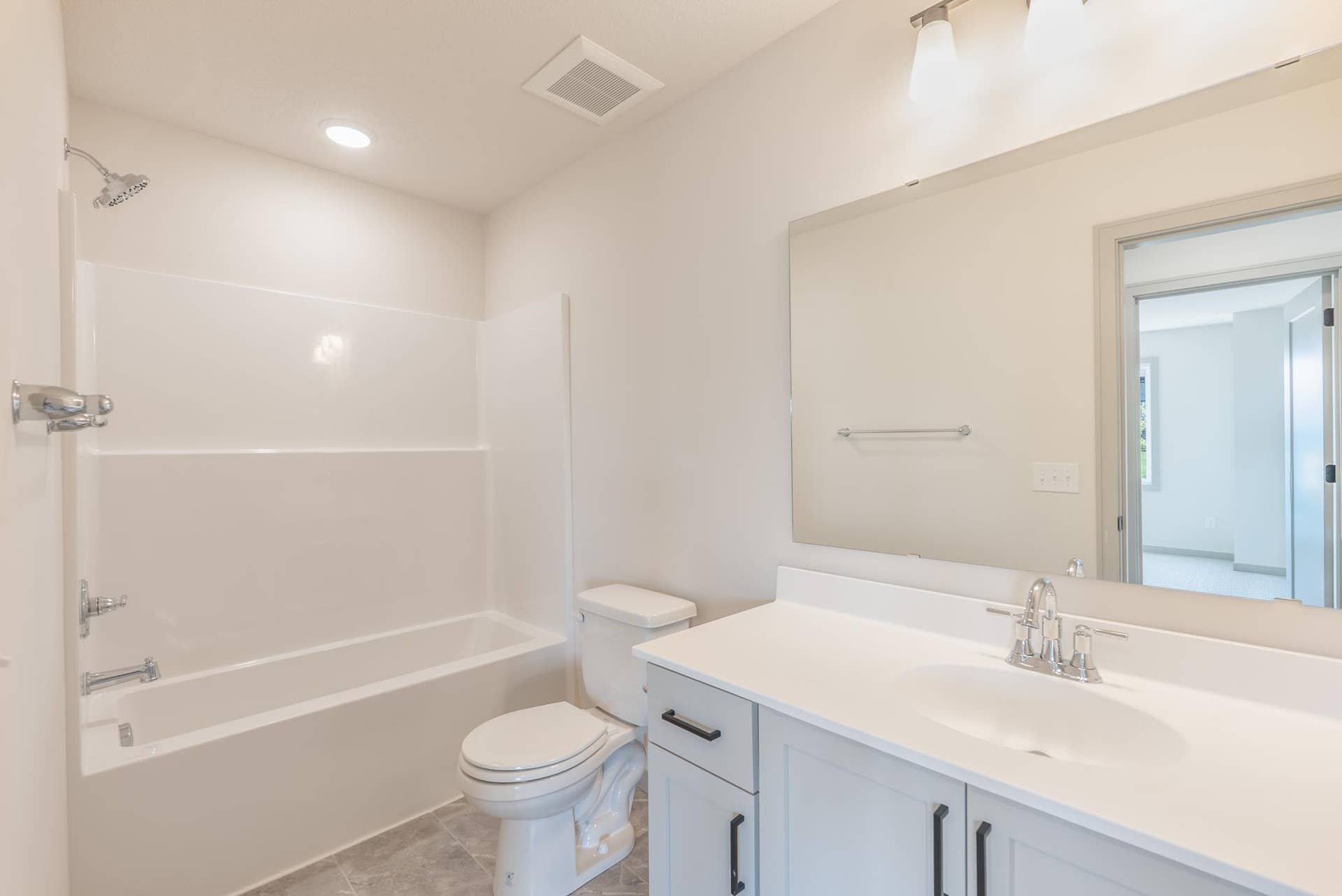 5036 Airlake Draw, Woodbury, MN 55129 DSC02142-Edit.jpg