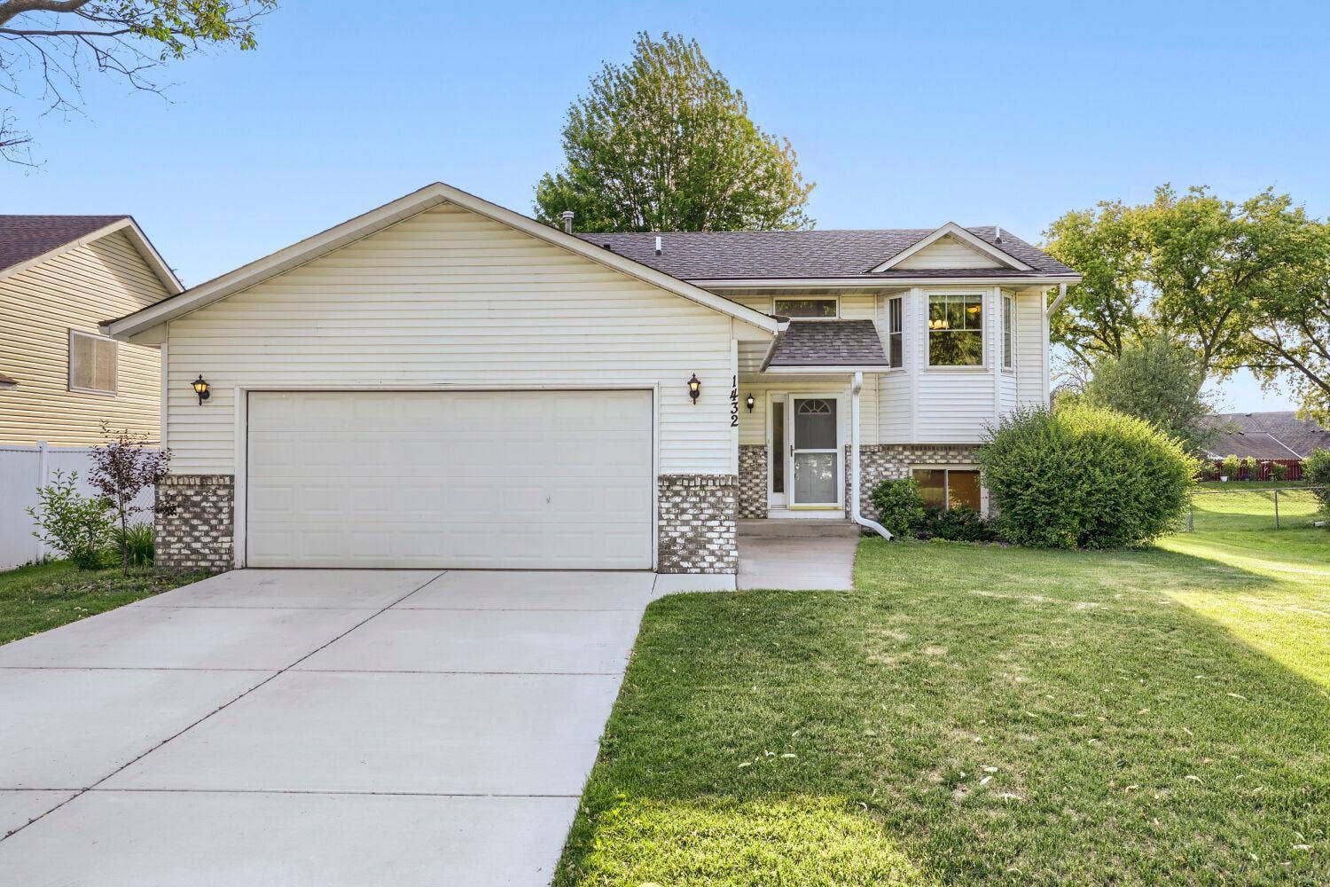 1432 Benson Boulevard W, Stillwater, MN 55082 1432 Benson Blvd W - Web Quality - 005 - 02 Exterior Front.jpg
