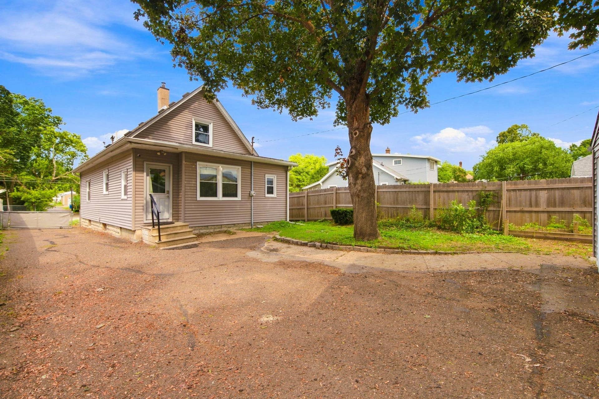 1004 Western Avenue N, 97, Saint Paul, MN 55117 Fenced in Backyard