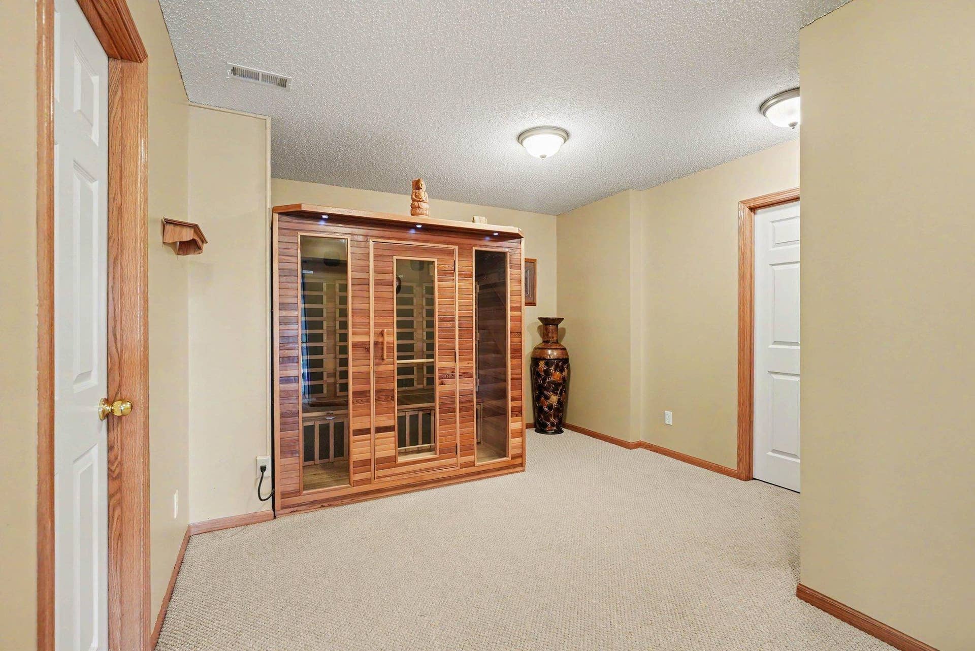 6452 Pheasant Hills Drive, Hugo, MN 55038 6452 Pheasant Hills Drive, Hugo, MN 55038