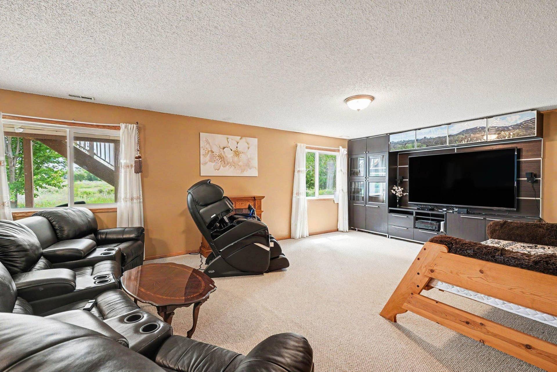 6452 Pheasant Hills Drive, Hugo, MN 55038 6452 Pheasant Hills Drive, Hugo, MN 55038