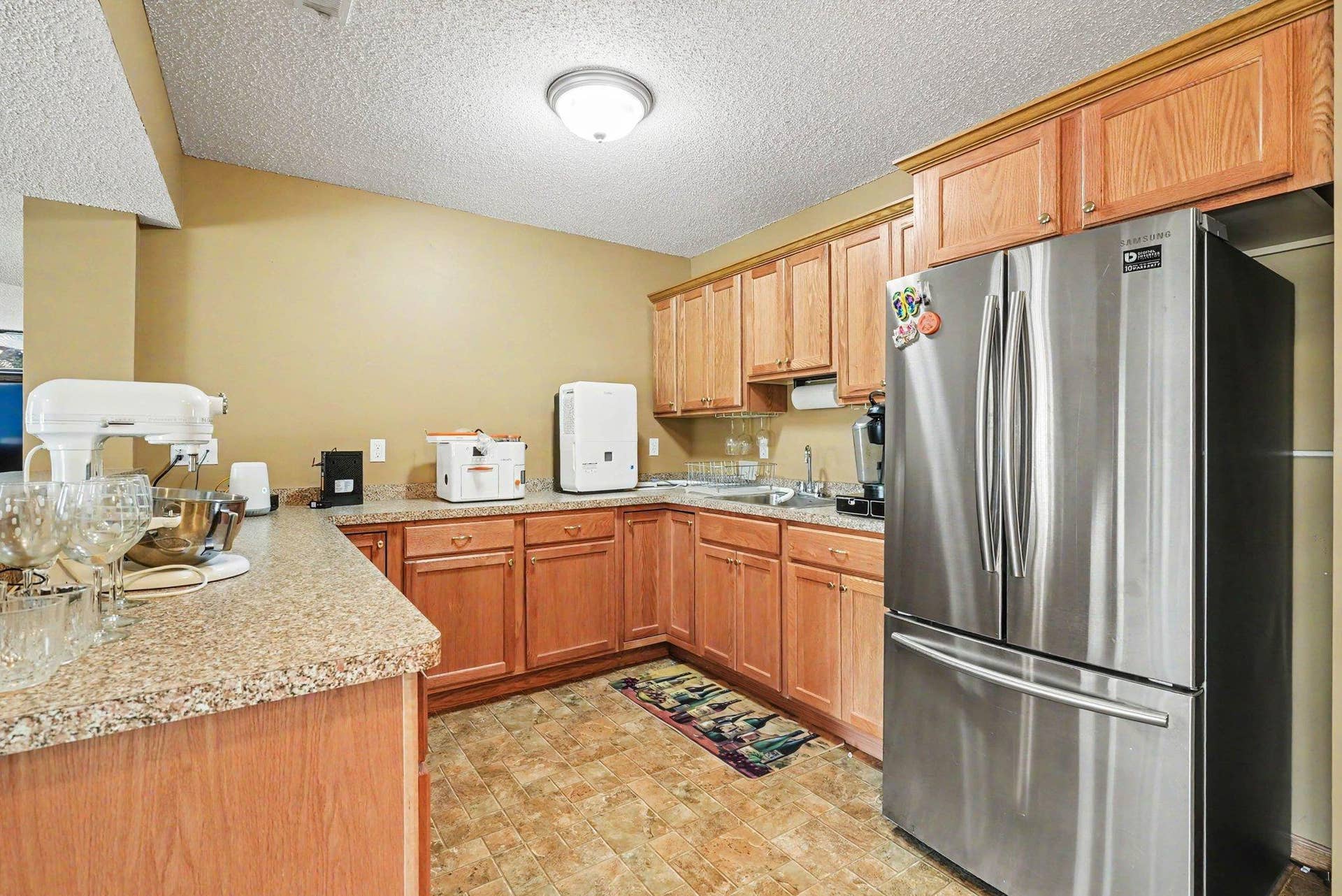 6452 Pheasant Hills Drive, Hugo, MN 55038 6452 Pheasant Hills Drive, Hugo, MN 55038