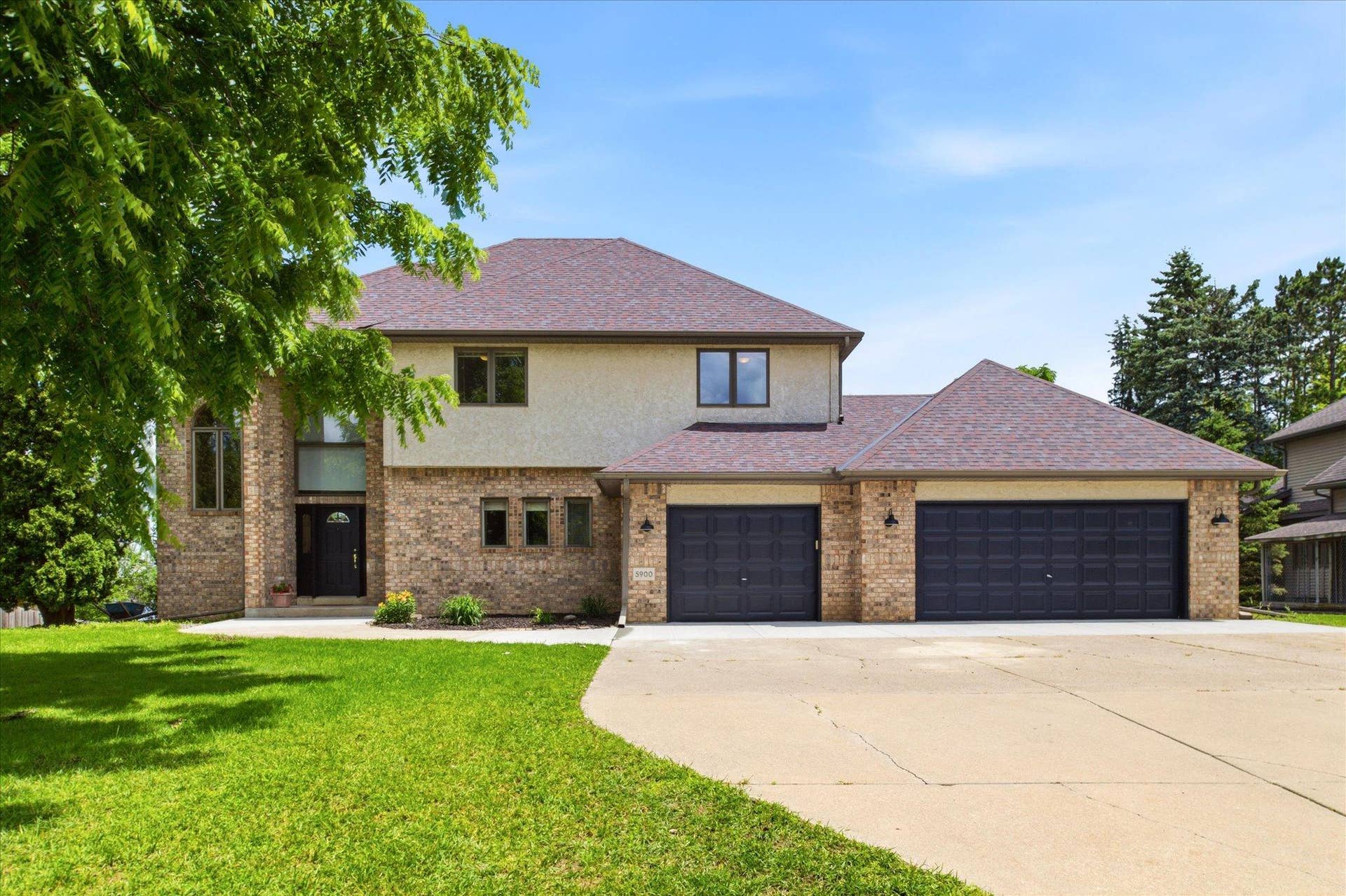 5900 Otter Ridge Circle, White Bear Lake, MN 55110 5900 Otter Ridge Circle, White Bear Lake, MN 55110
