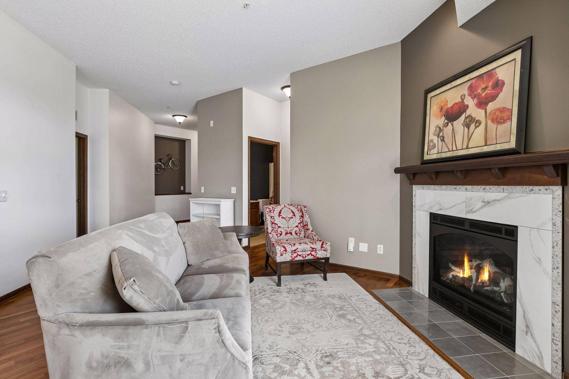 1256 County Road D E, #101, Maplewood, MN 55109