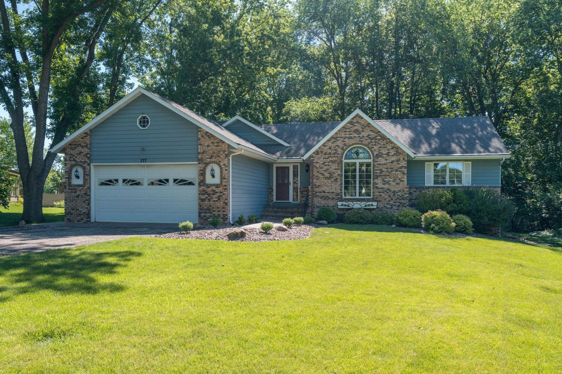 377 Carol Court, Mankato, MN 56003 2-web-or-mls-377-carol-ct.jpg