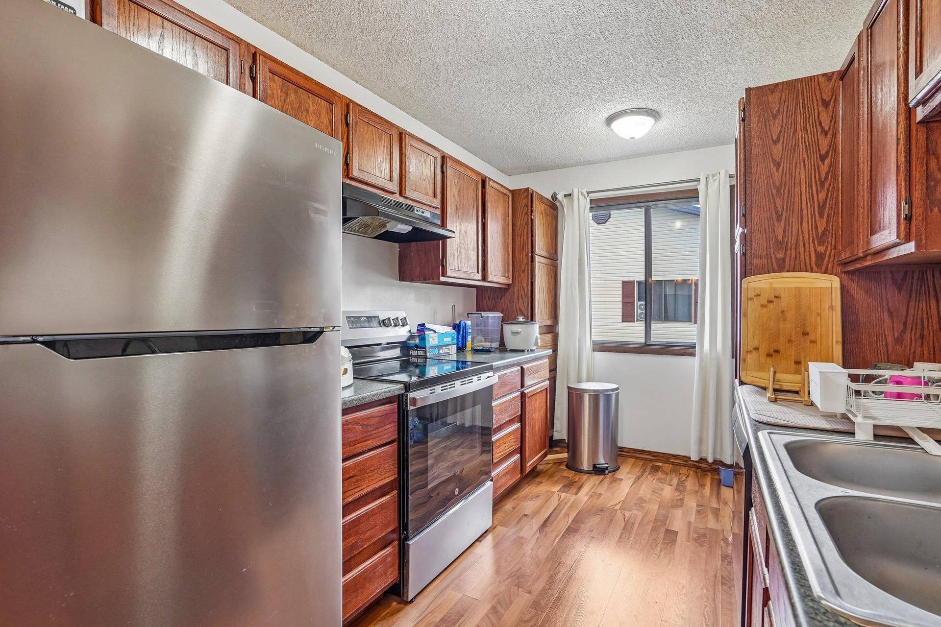 6627 84th Court N, Brooklyn Park, MN 55445 6627 84th Court N, Brooklyn Park, MN 55445