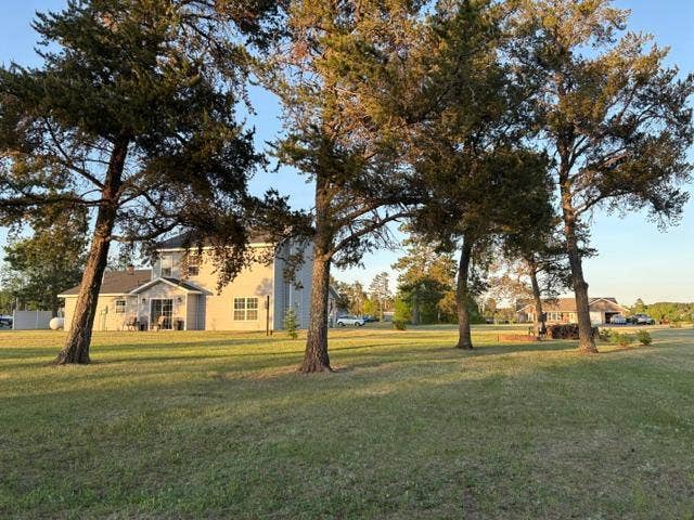 8035 Moidore Drive NW, Bemidji, MN 56601 Yard