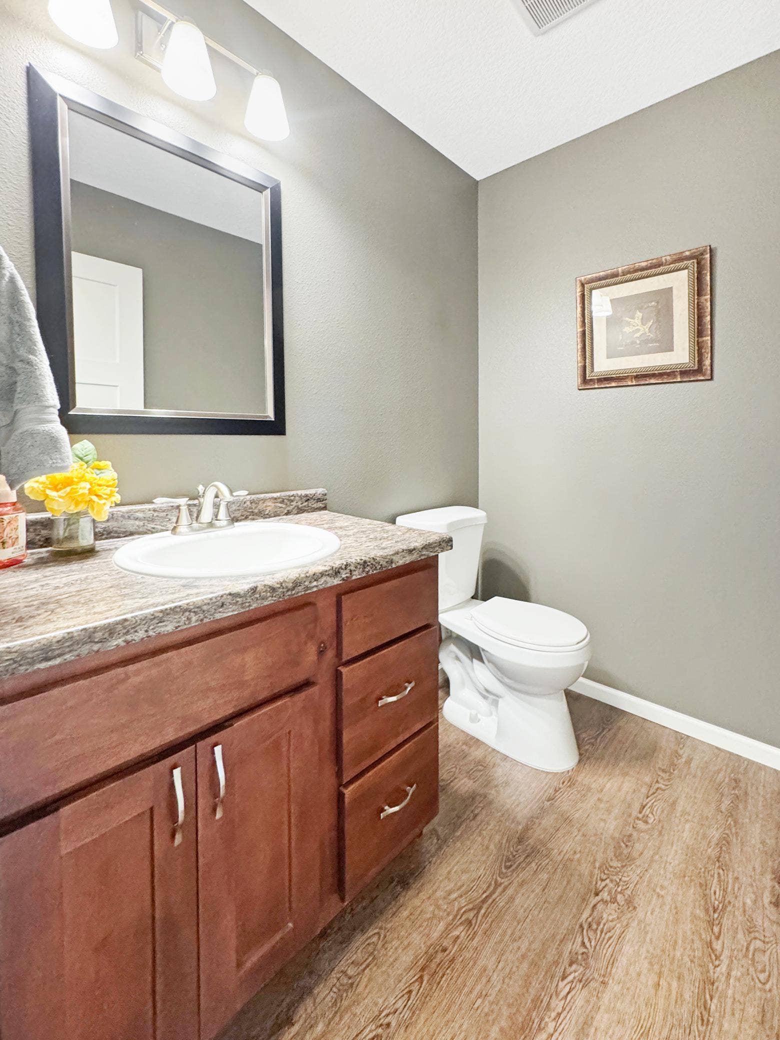 8035 Moidore Drive NW, Bemidji, MN 56601 Half Bathroom