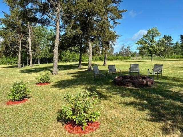 8035 Moidore Drive NW, Bemidji, MN 56601 Firepit