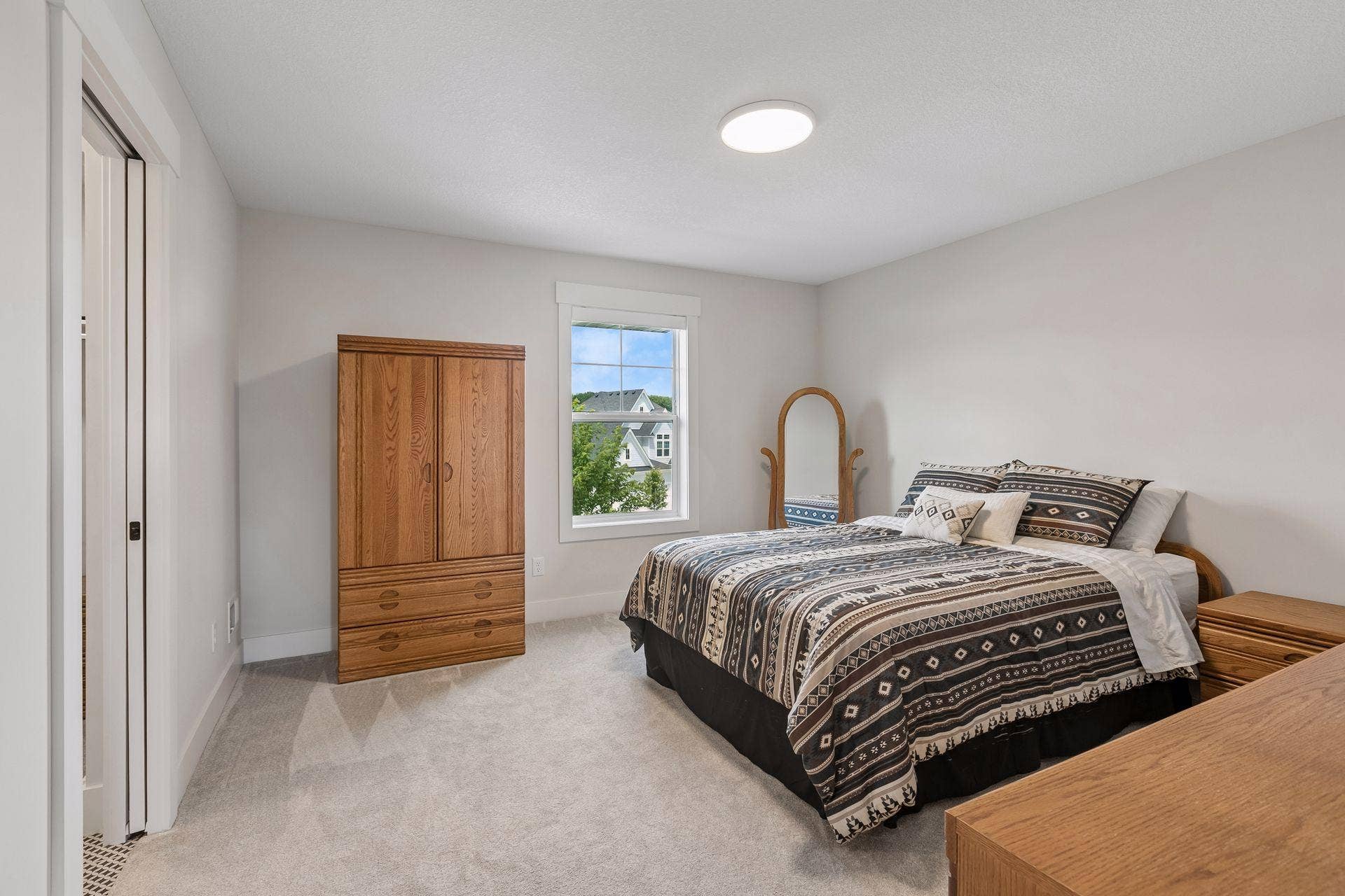 6288 Weston Lane N, Maple Grove, MN 55311 Fourth Upper Level Bedroom with Private Bath