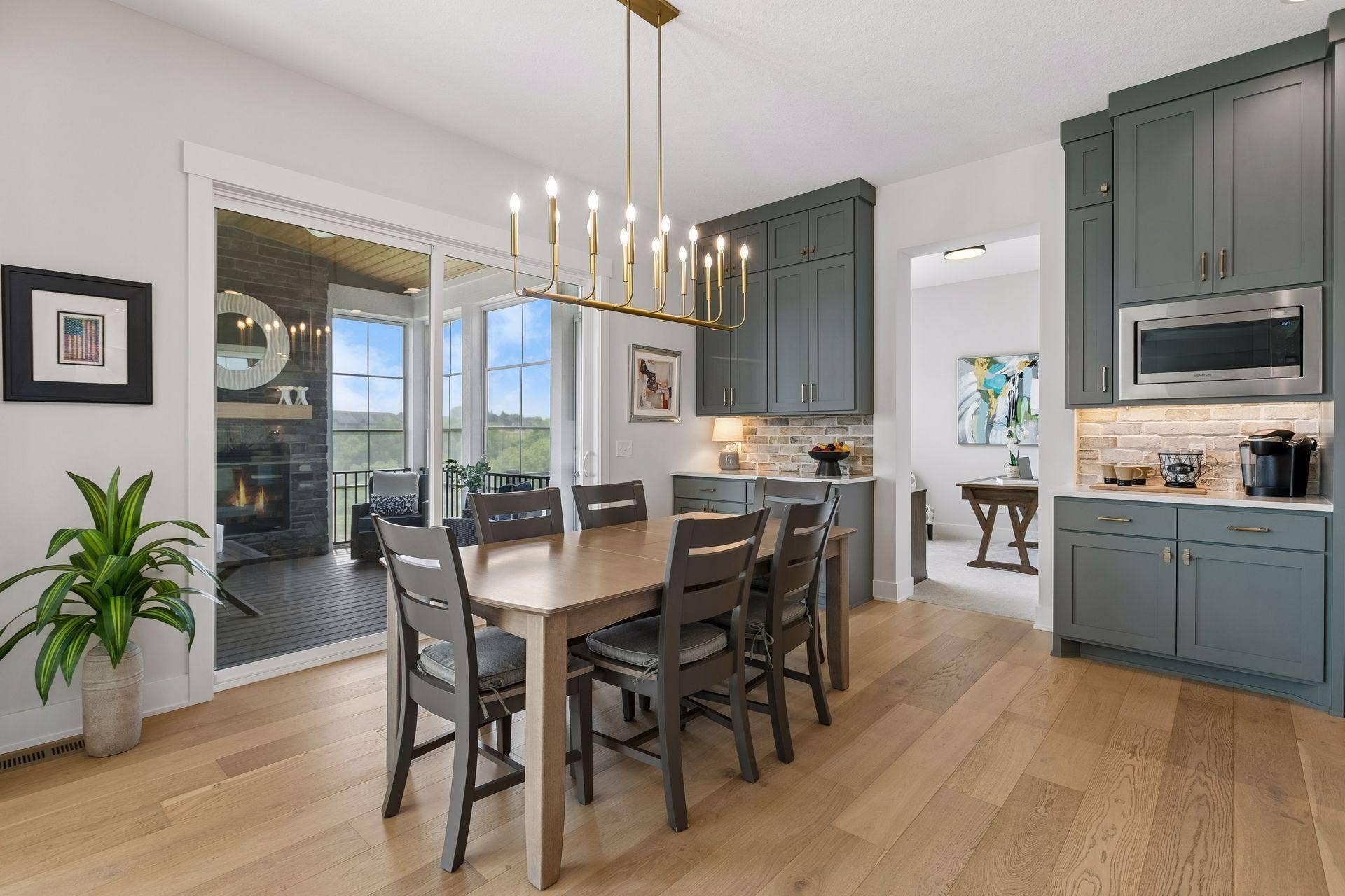 6288 Weston Lane N, Maple Grove, MN 55311 Breakfast area