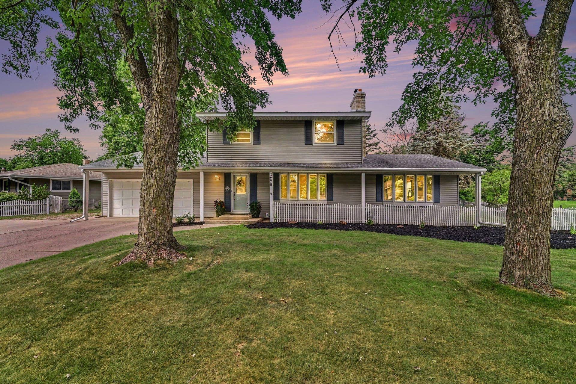 3275 Midland Avenue, White Bear Lake, MN 55110 Front of the home.
