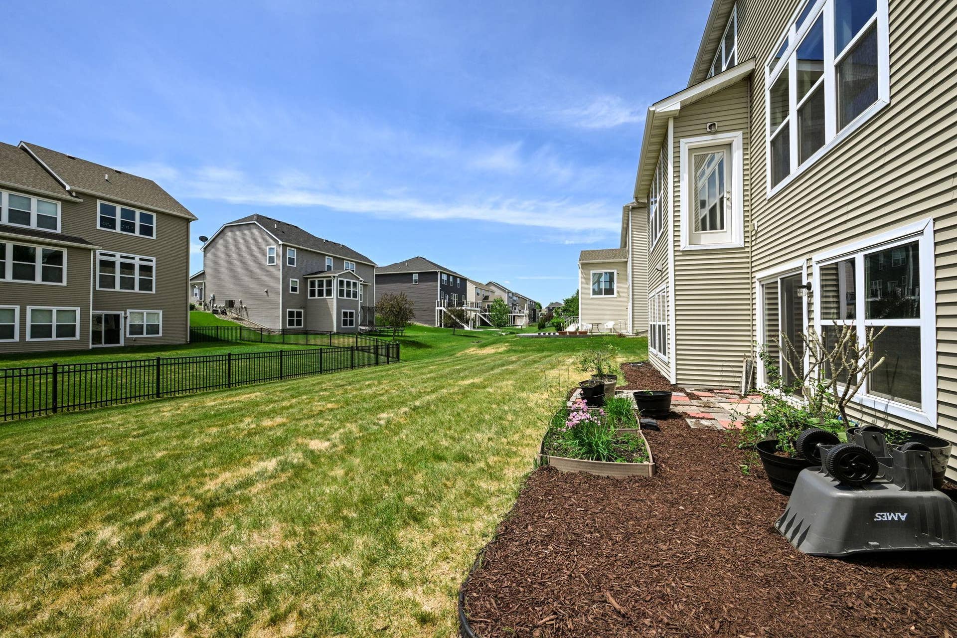 9343 Compass Pointe Road, Woodbury, MN 55129 9343 Compass Pointe Road, Woodbury, MN 55129