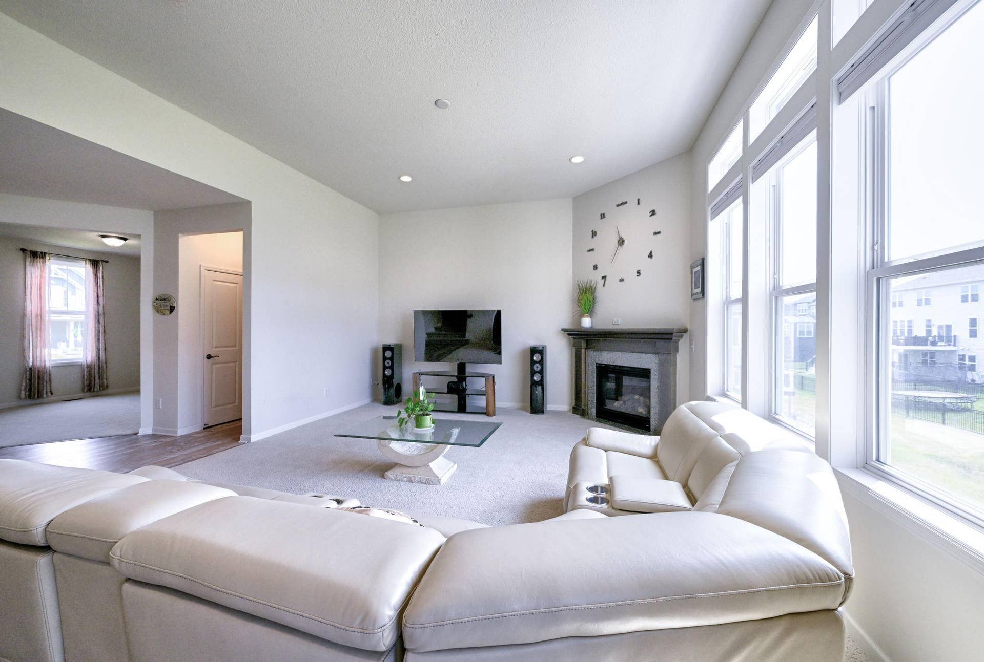 9343 Compass Pointe Road, Woodbury, MN 55129 9343 Compass Pointe Road, Woodbury, MN 55129