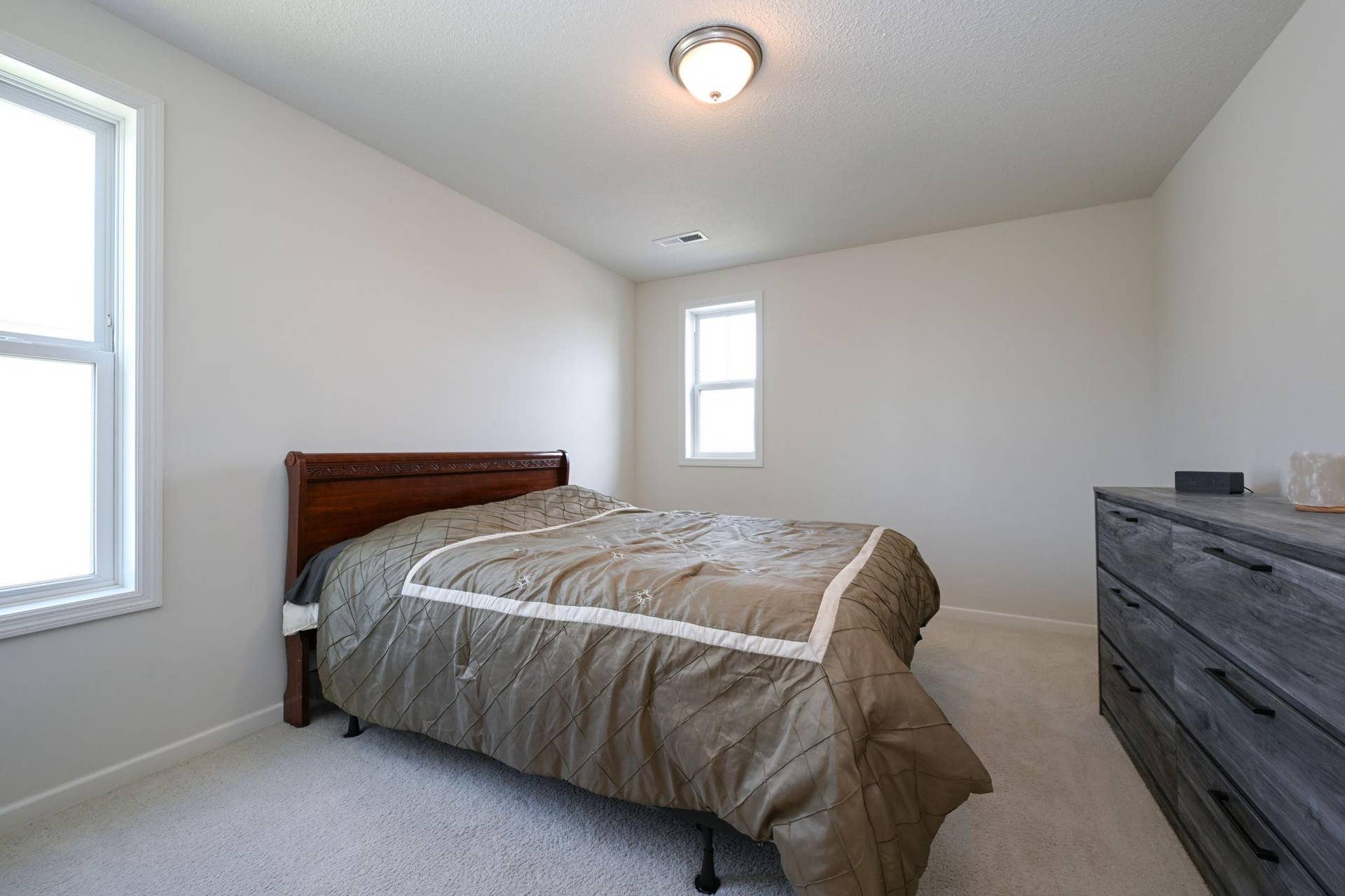 9343 Compass Pointe Road, Woodbury, MN 55129 9343 Compass Pointe Road, Woodbury, MN 55129