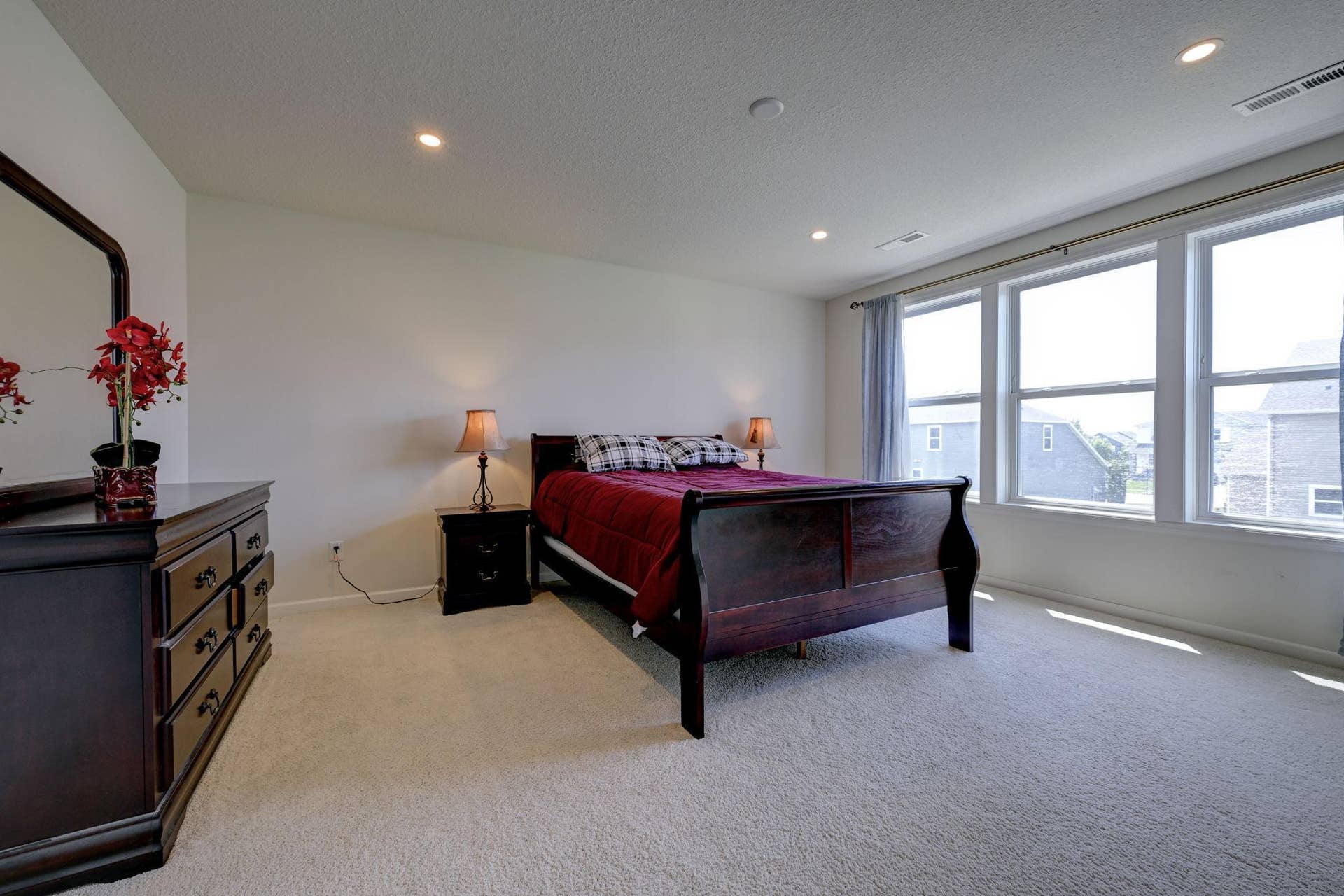 9343 Compass Pointe Road, Woodbury, MN 55129 9343 Compass Pointe Road, Woodbury, MN 55129