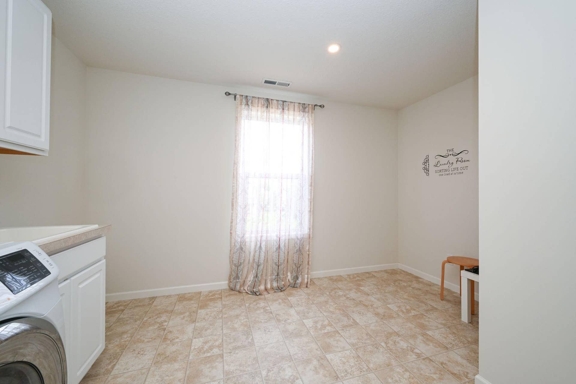 9343 Compass Pointe Road, Woodbury, MN 55129 9343 Compass Pointe Road, Woodbury, MN 55129