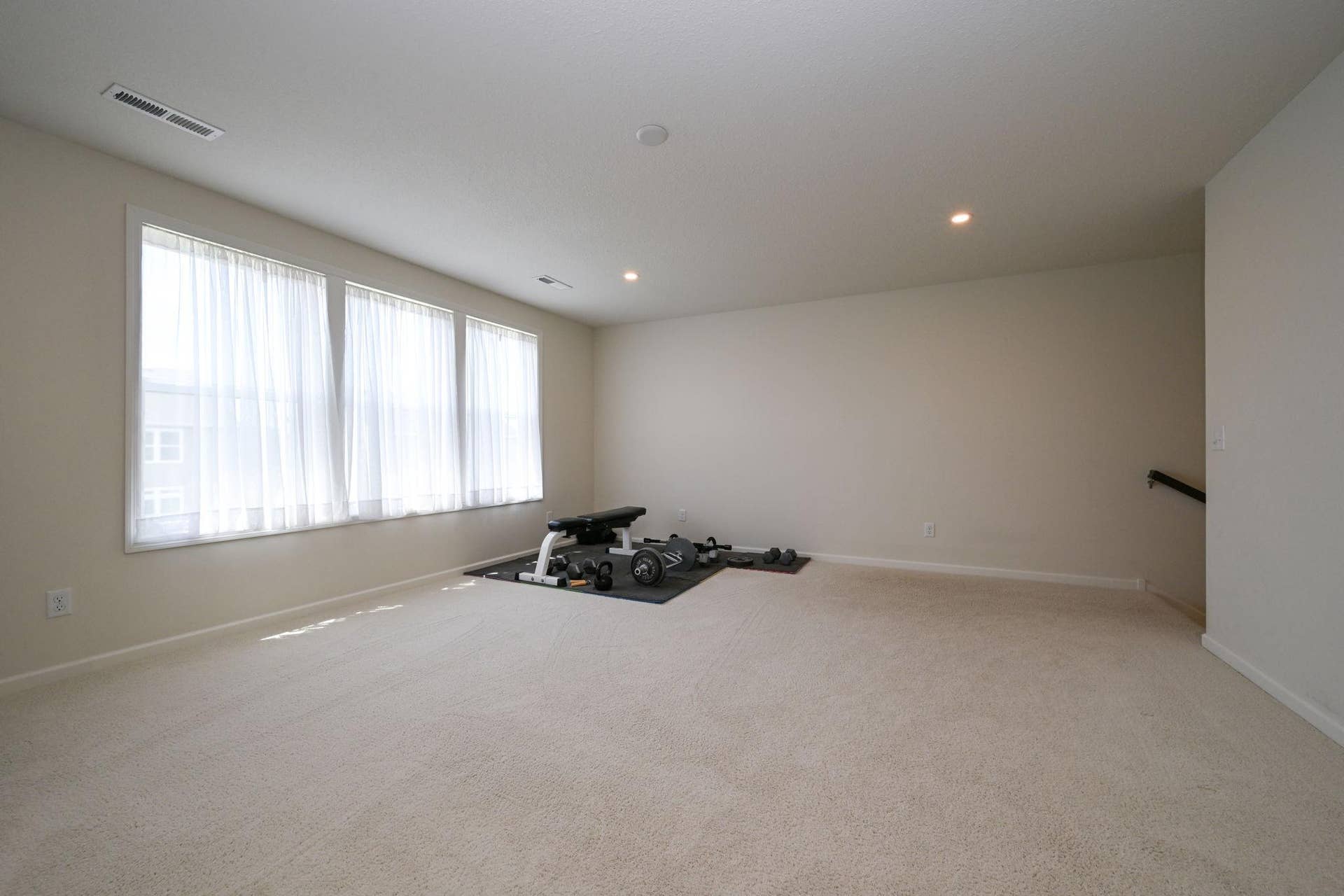 9343 Compass Pointe Road, Woodbury, MN 55129 9343 Compass Pointe Road, Woodbury, MN 55129