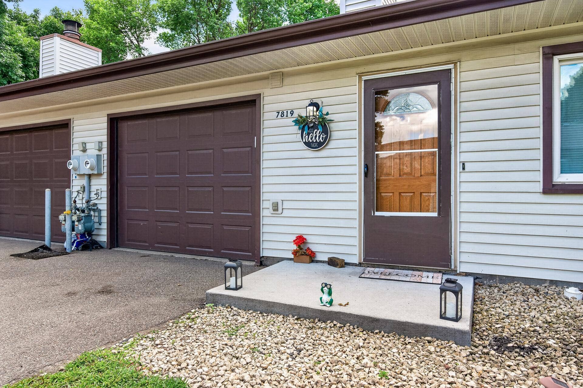 7819 85th Court N, Brooklyn Park, MN 55445 06_7819_85th6_mls.jpg
