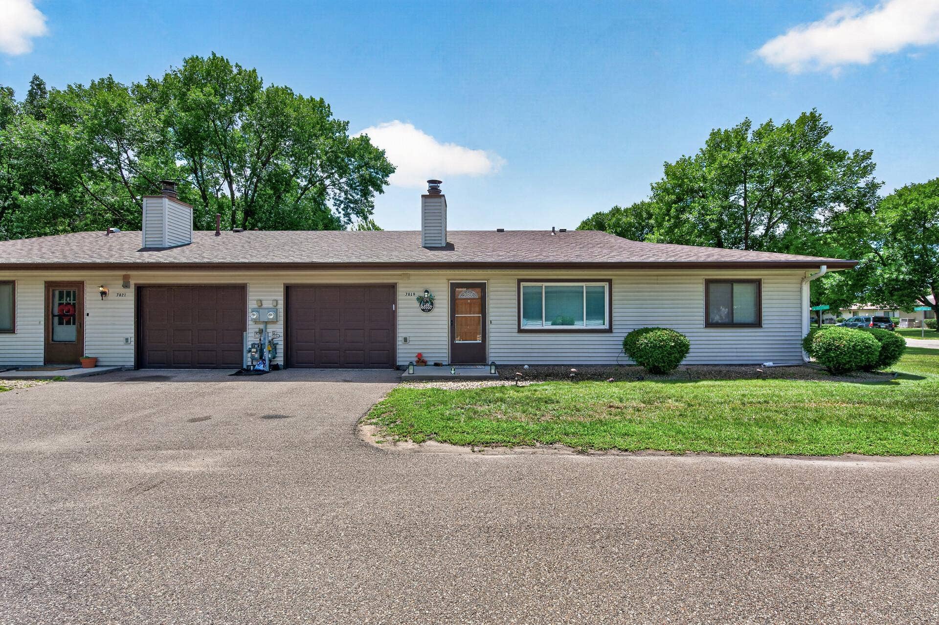 7819 85th Court N, Brooklyn Park, MN 55445 05_7819_85th5_mls.jpg