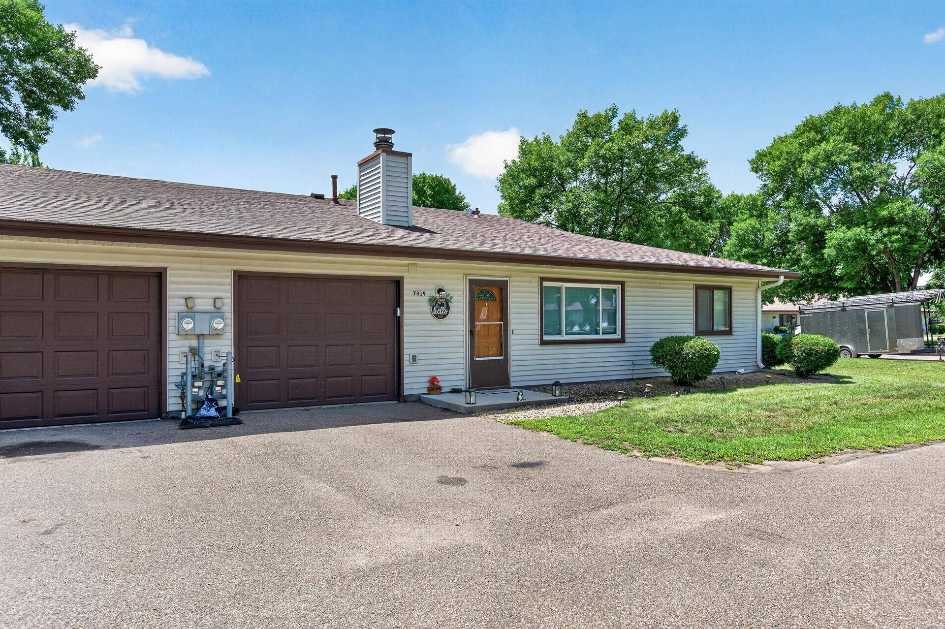 7819 85th Court N, Brooklyn Park, MN 55445 01_7819_85th1_mls.jpg