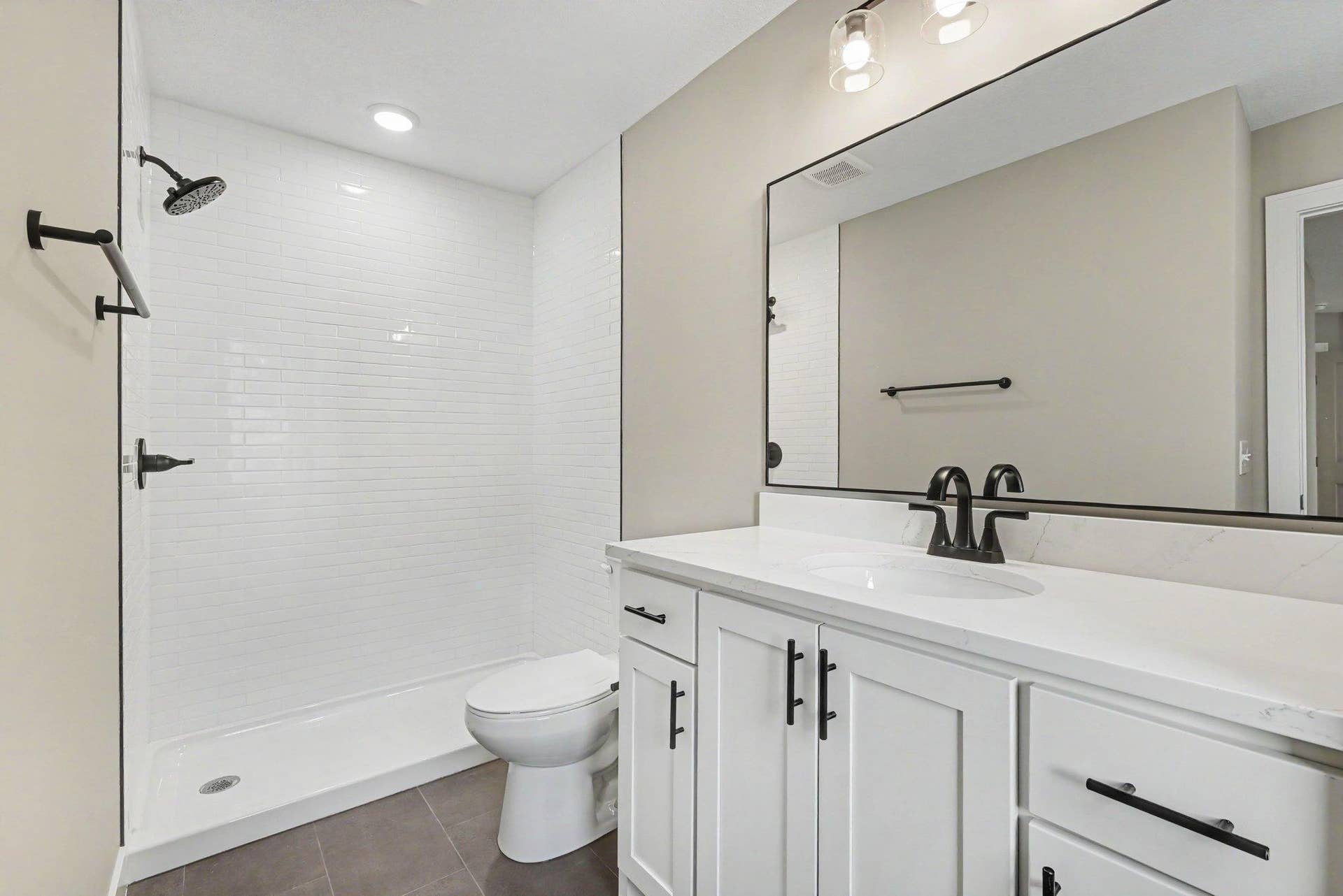 4044 Merriam Road, Minnetonka, MN 55305 023_file_2616.jpg