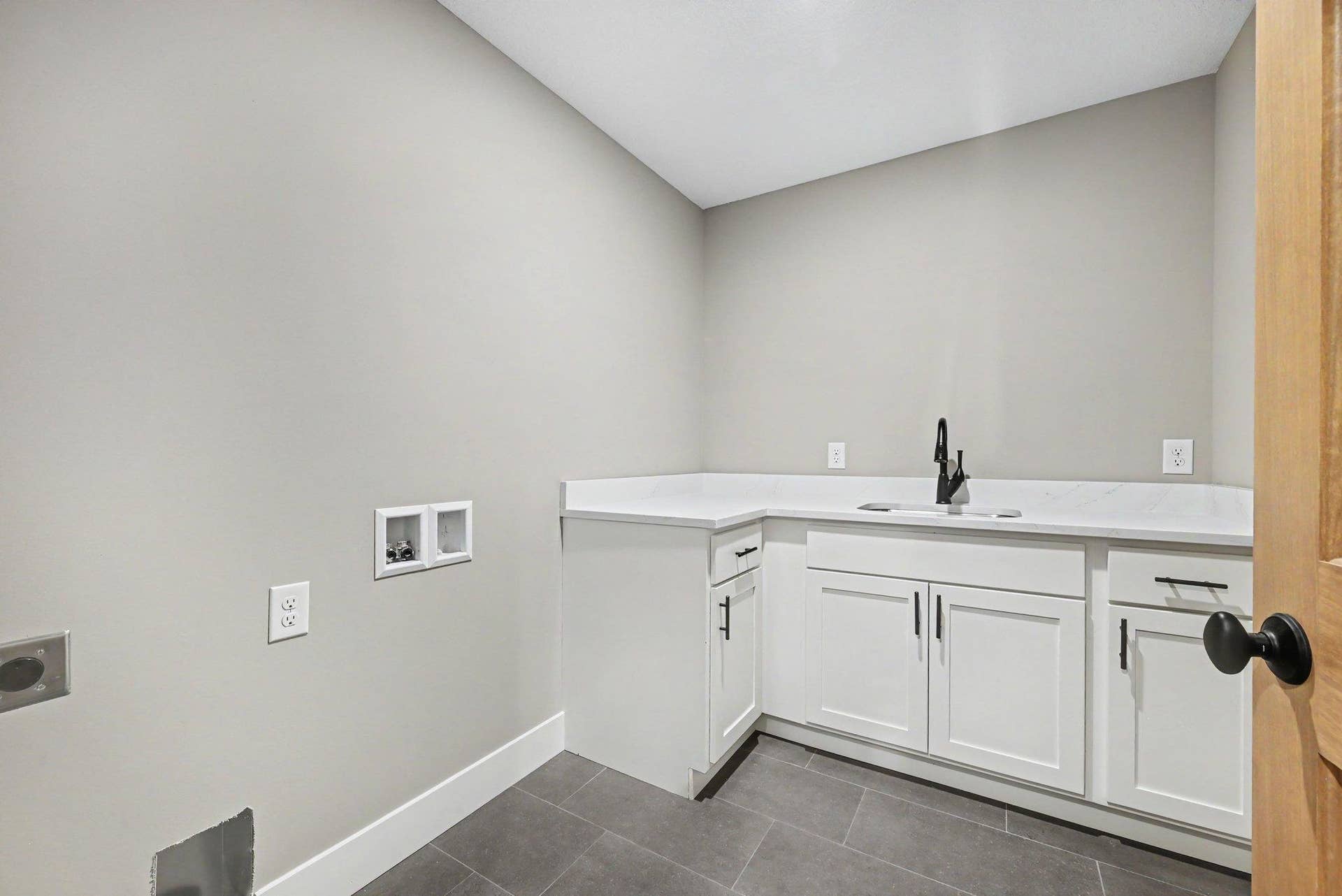 4044 Merriam Road, Minnetonka, MN 55305 022_file_9454.jpg