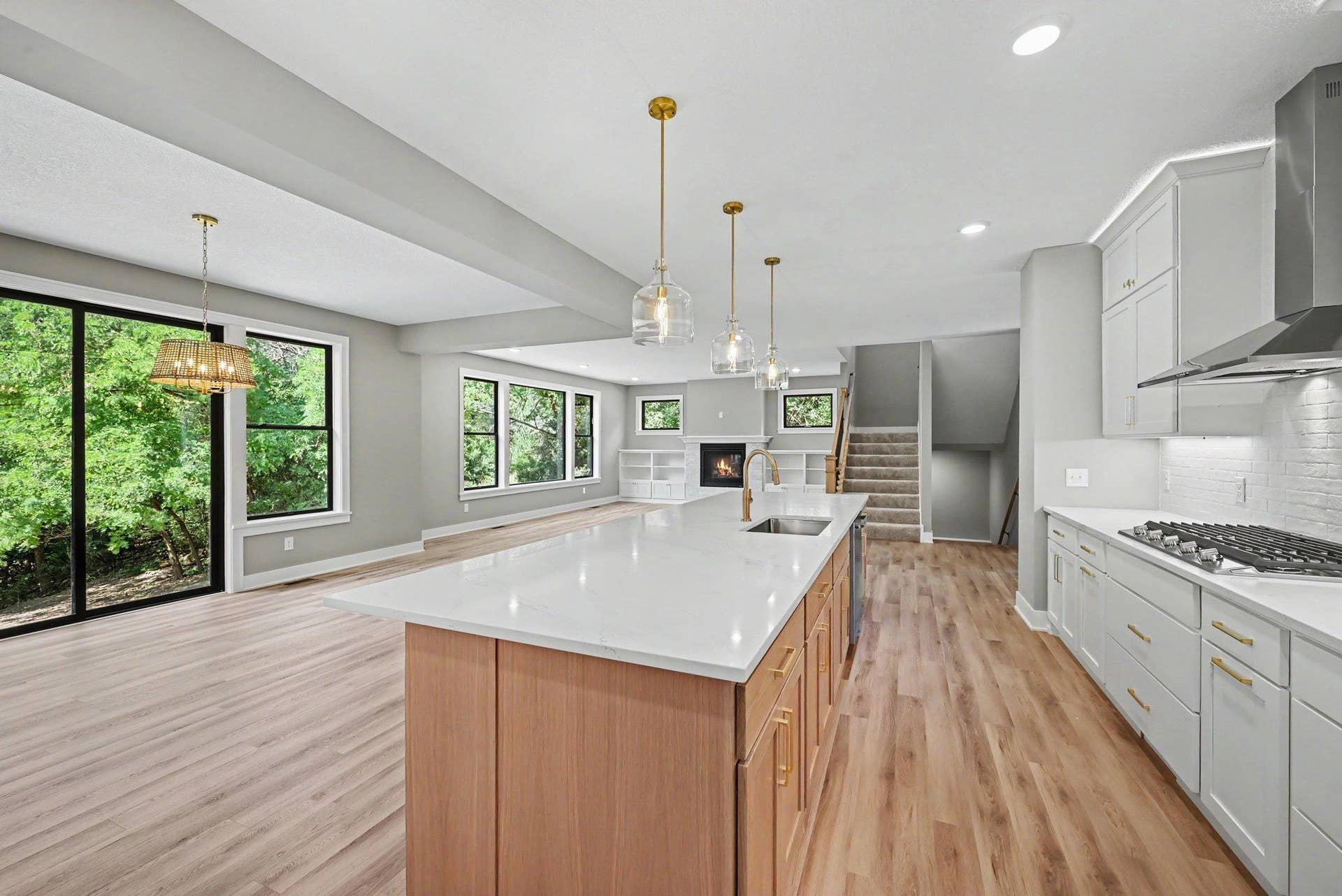 4044 Merriam Road, Minnetonka, MN 55305 015_file_1214.jpg