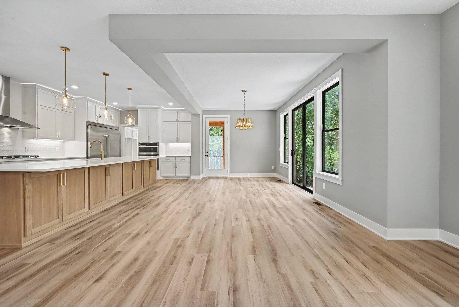 4044 Merriam Road, Minnetonka, MN 55305 011_file_6201.jpg
