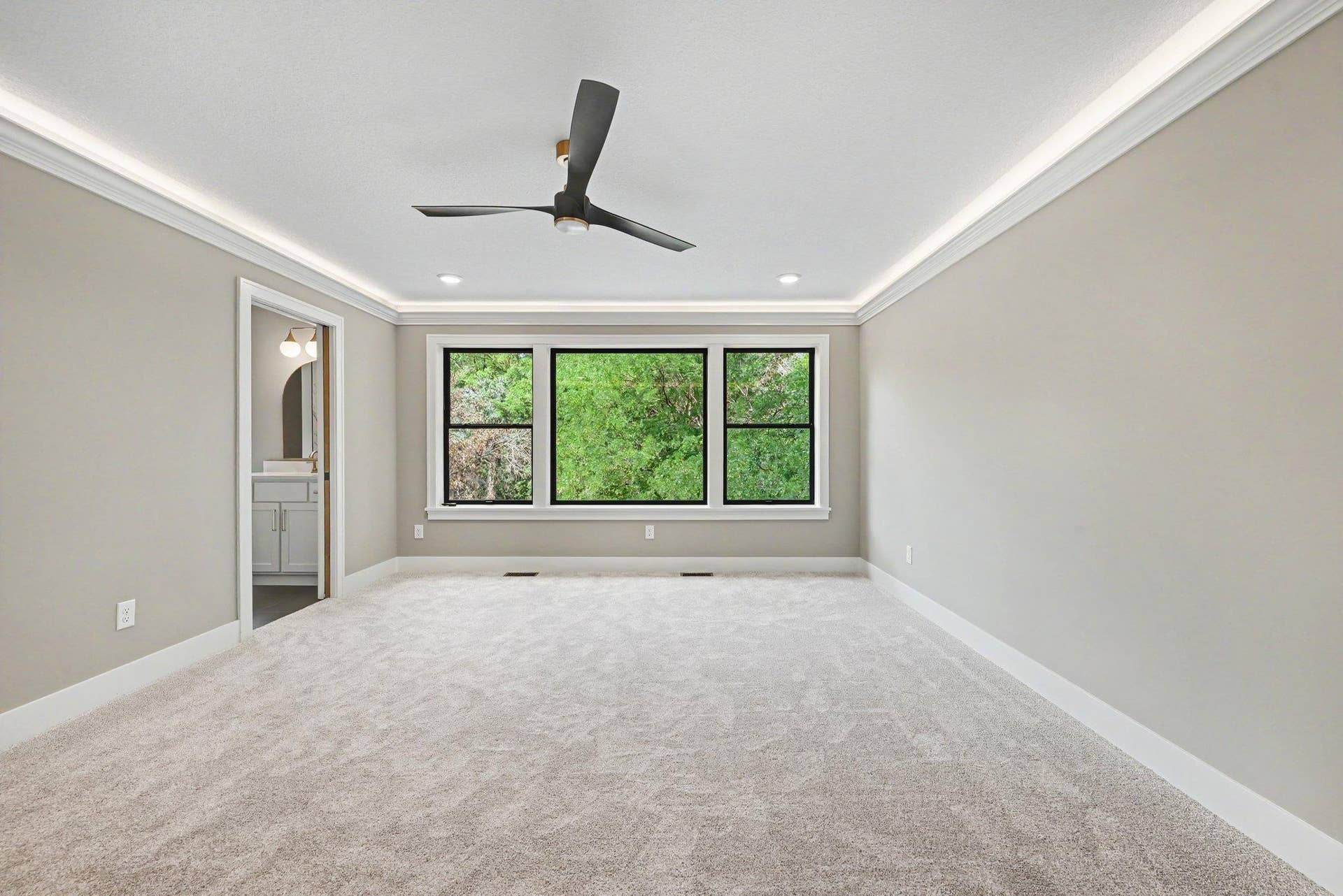 4044 Merriam Road, Minnetonka, MN 55305 025_file_6961.jpg