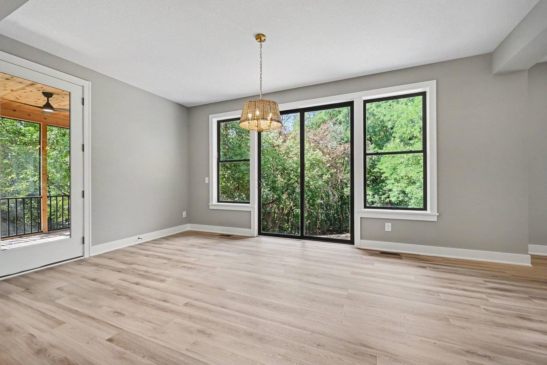 4044 Merriam Road, Minnetonka, MN 55305 016_file_8540.jpg