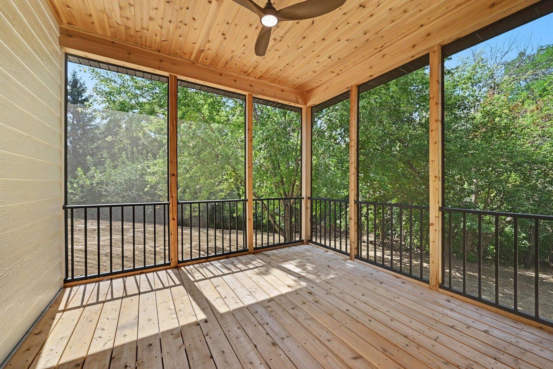 4044 Merriam Road, Minnetonka, MN 55305 035_file_1859.jpg