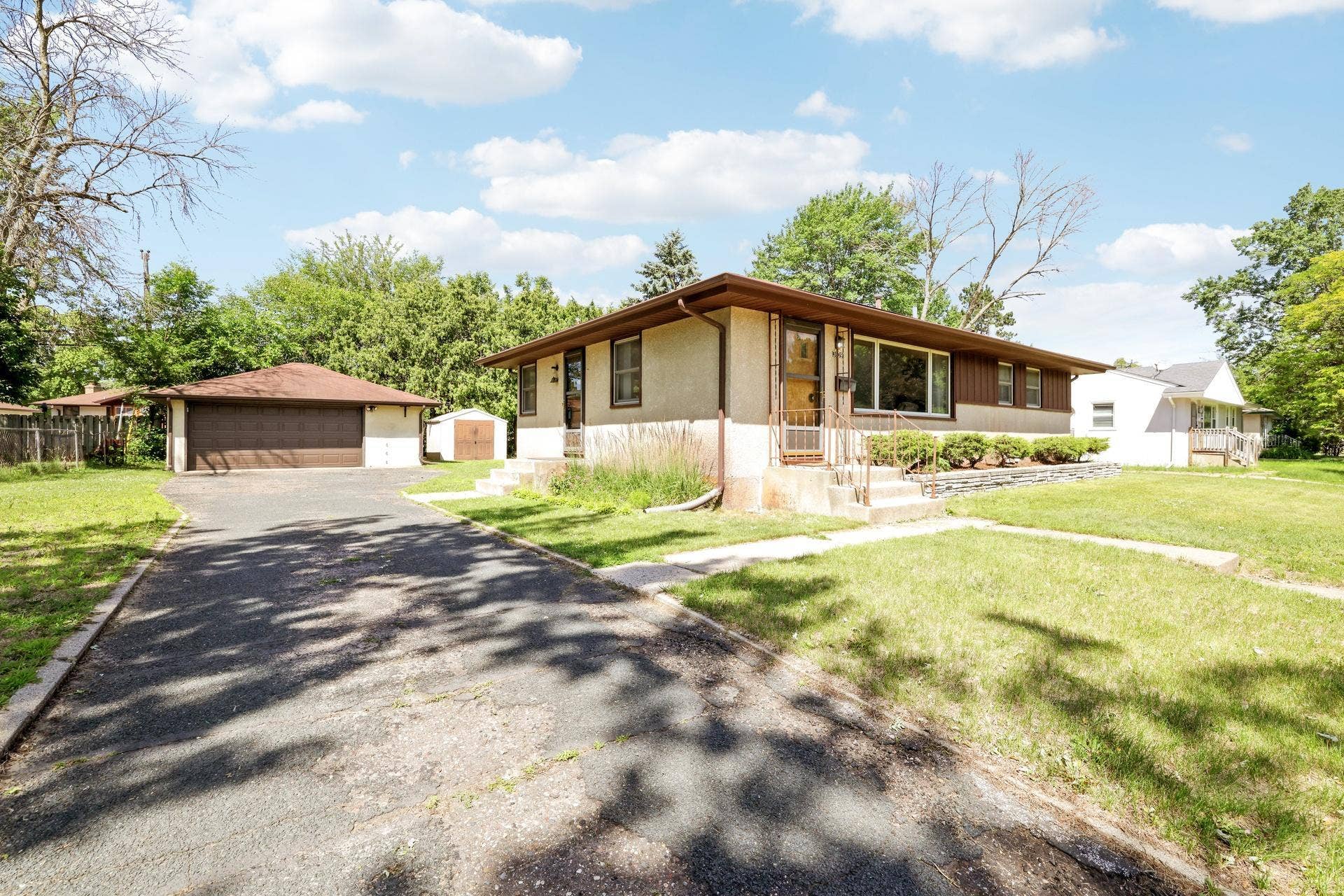 8710Photography-Web-Friendly-3609-Violet-Avenue-North-Minneapolis-MN-55429-5.jpg