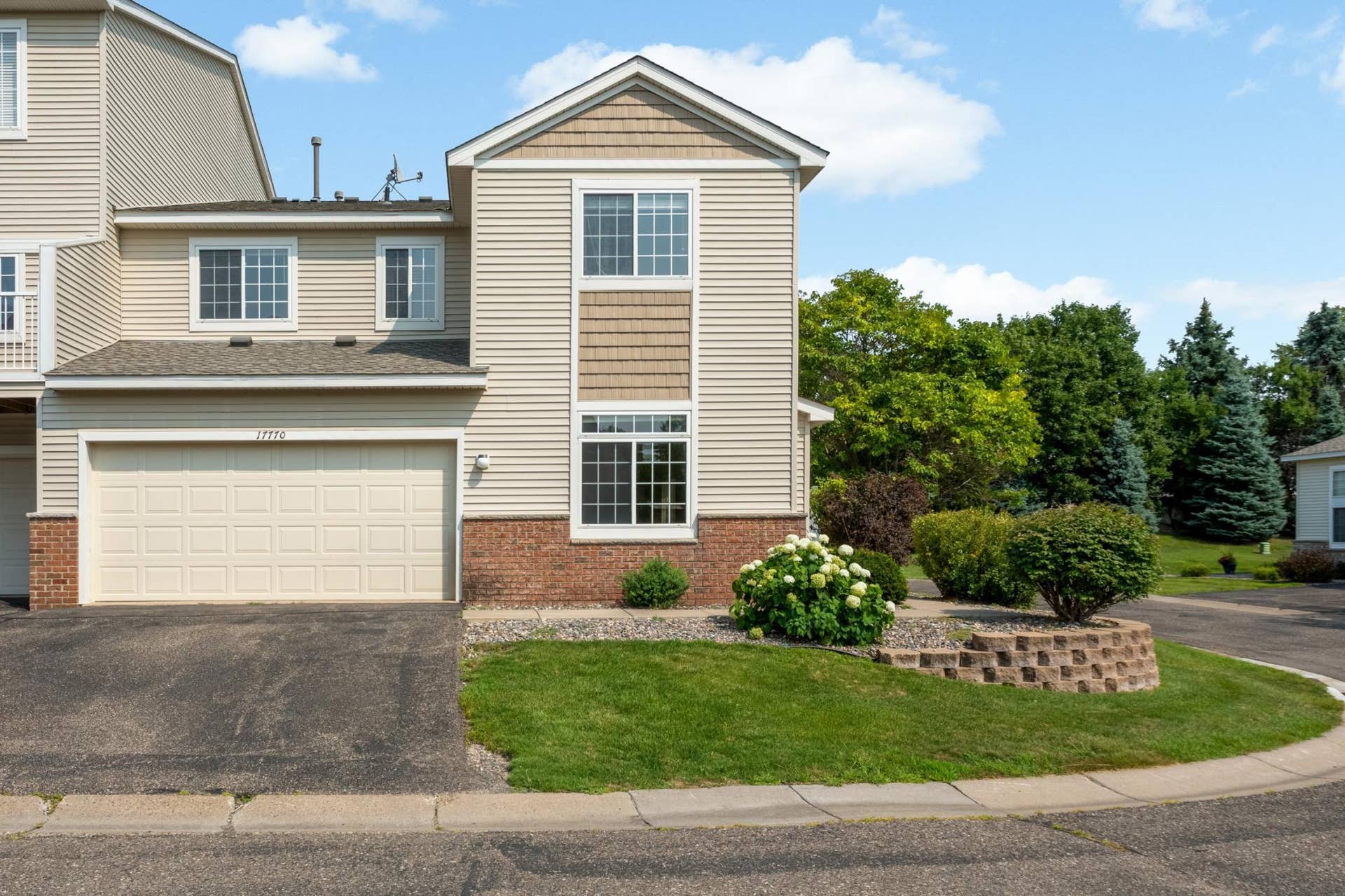 17770 66th Avenue N, Maple Grove, MN 55311 17770 66th Avenue N, Maple Grove, MN 55311