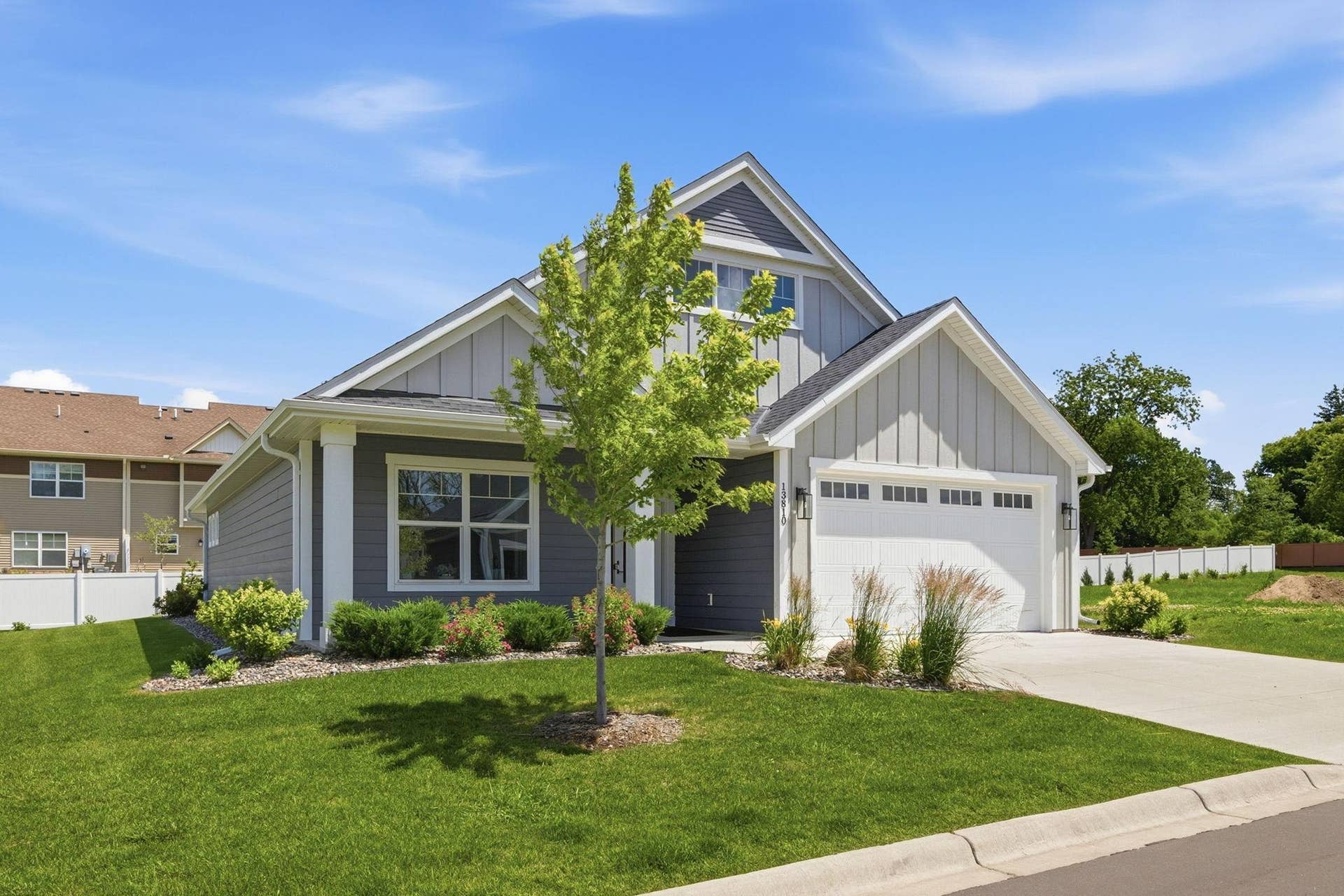 13810 102nd Court N, Maple Grove, MN 55369 13810 102nd Court N, Maple Grove, MN 55369