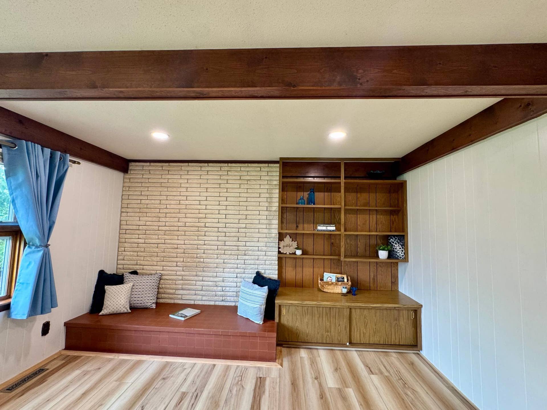 1706 Irvine Avenue NW, Bemidji, MN 56601 Family Room 6.jpeg