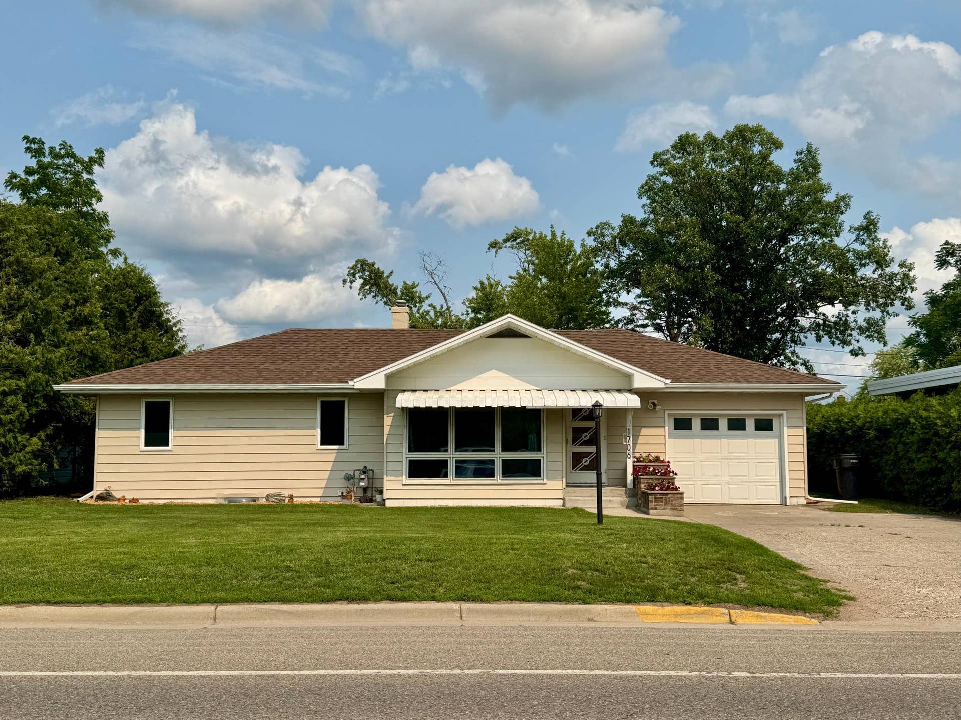 1706 Irvine Avenue NW, Bemidji, MN 56601 MLS 1.jpeg
