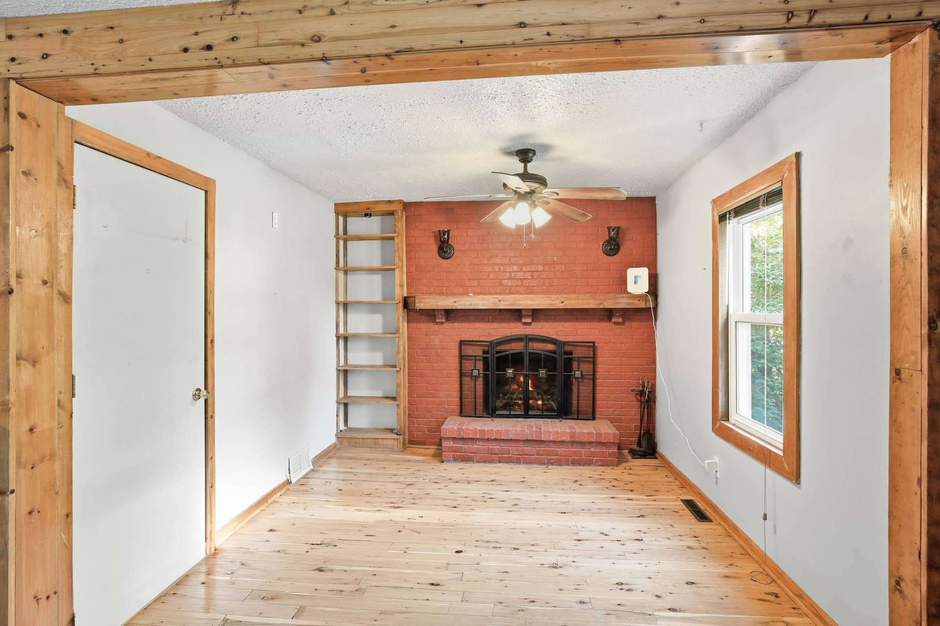 5311 Knox Avenue N, Brooklyn Center, MN 55430 7-print-5311-Knox-Ave-N-07.jpg