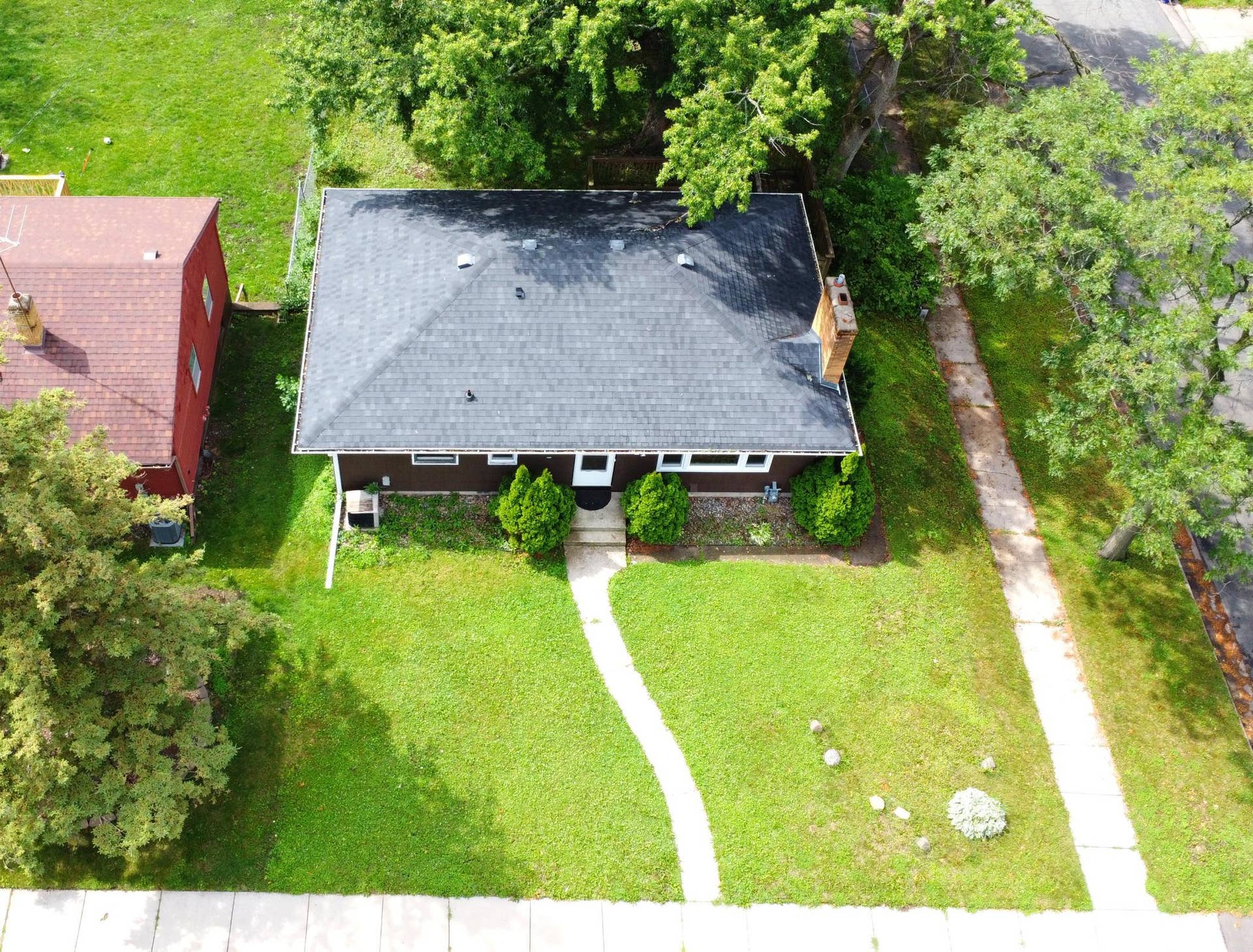 2022 Hyacinth Avenue E, 92, Saint Paul, MN 55119 3 Front.JPG