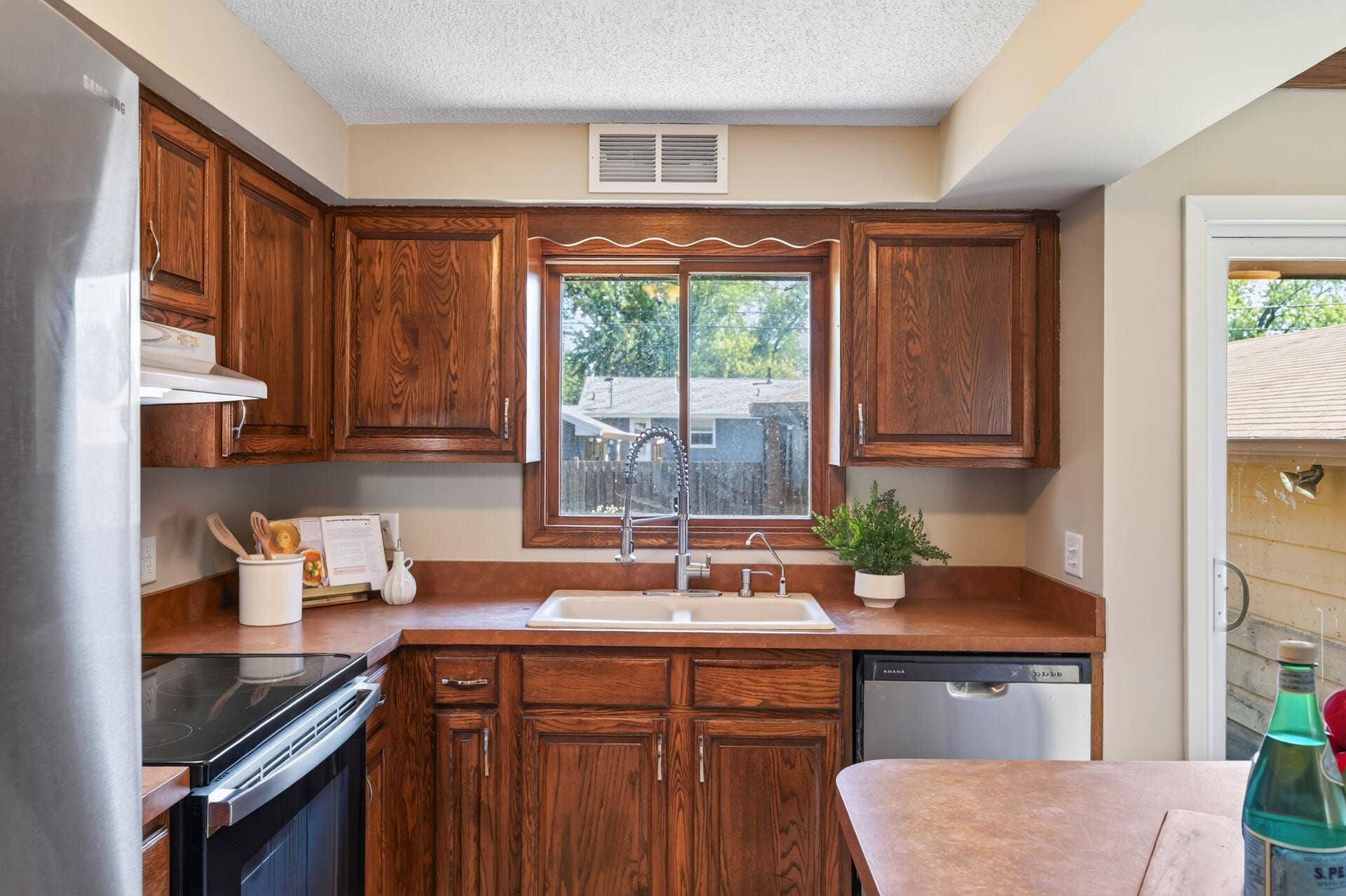 7148 Morgan Avenue N, Brooklyn Center, MN 55430 7148 Morgan Avenue N, Brooklyn Center, MN 55430