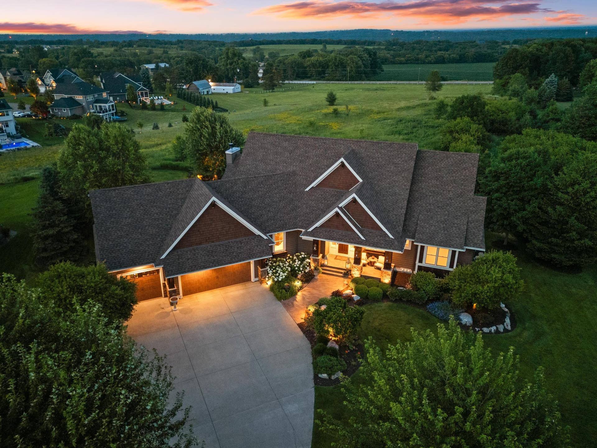 3471 Pete Miller Avenue N, Stillwater, MN 55082 Twilight-29.jpg