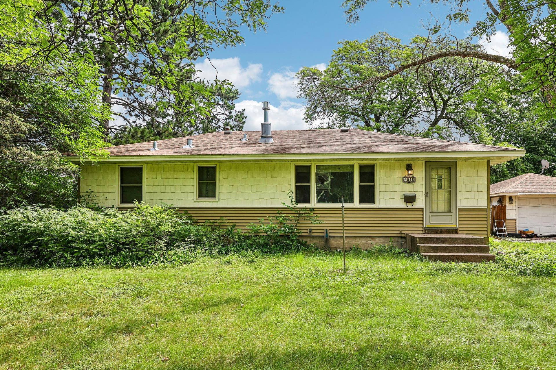 6948 Janell Avenue N, Brooklyn Park, MN 55428 6948 Janell Ave N 1.jpg