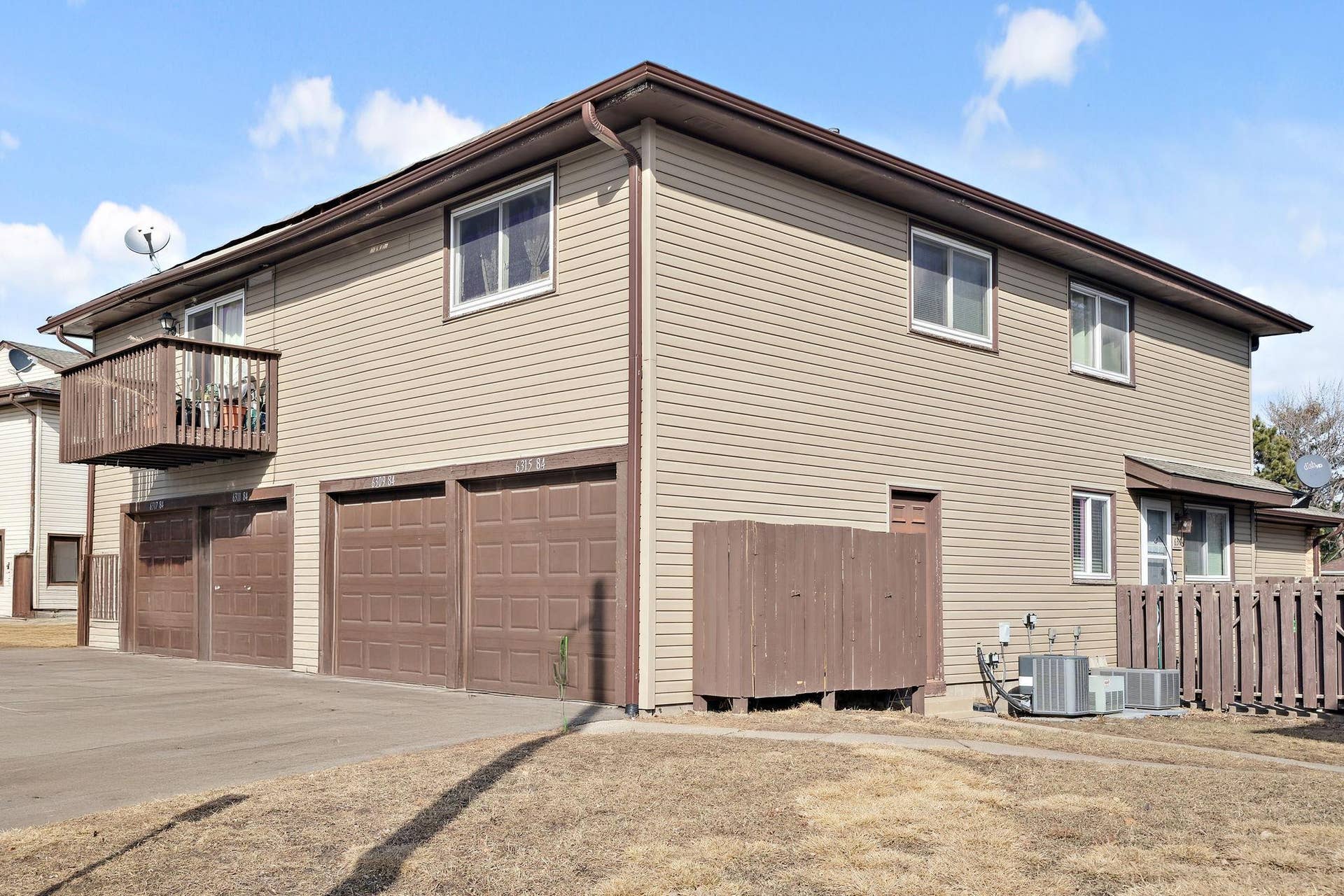 6311 84th Court N, Brooklyn Park, MN 55445 6311 84th Court N, Brooklyn Park, MN 55445