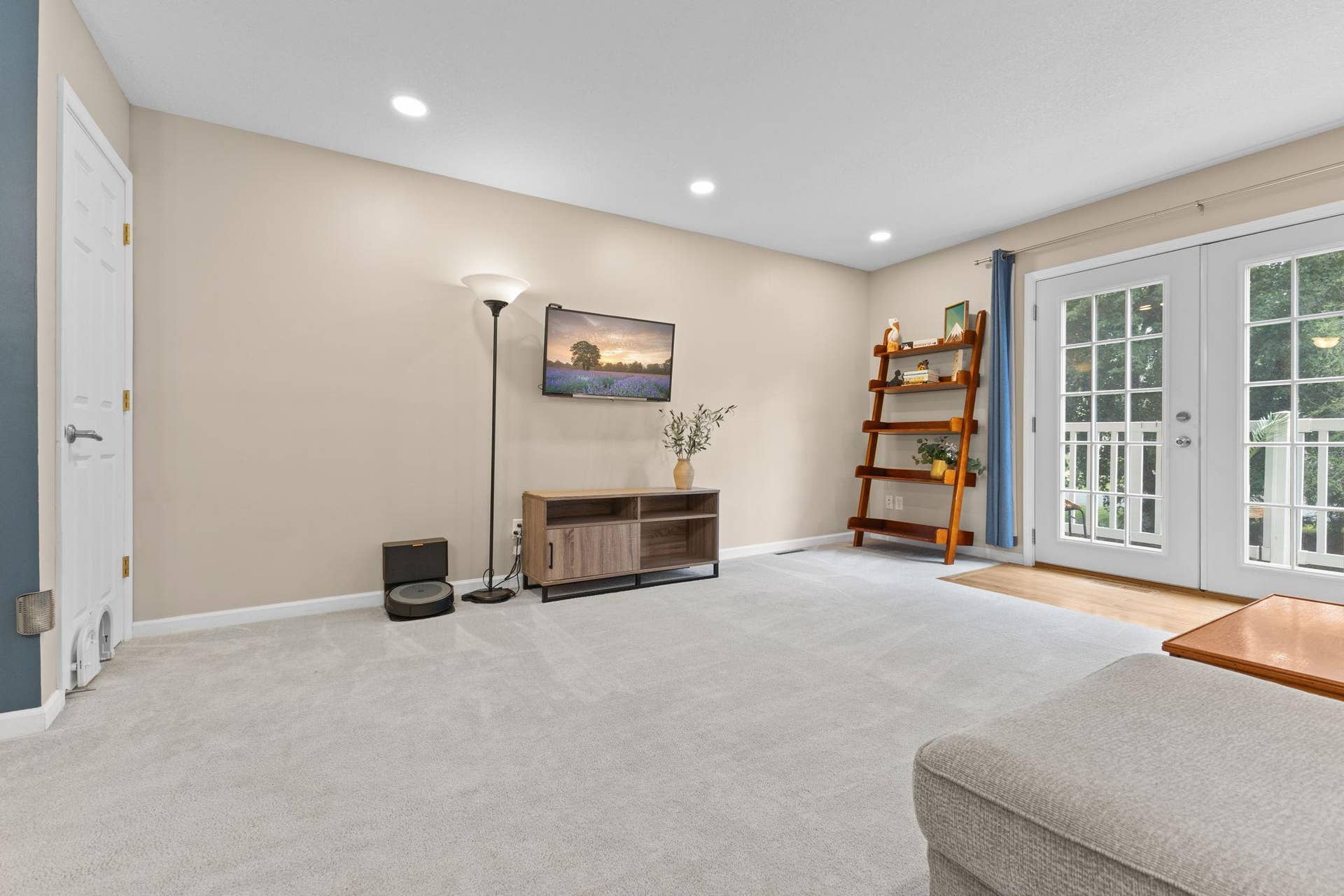 1860 Mcmenemy Street, #K, Maplewood, MN 55117 1860 Mcmenemy Street, #K, Maplewood, MN 55117