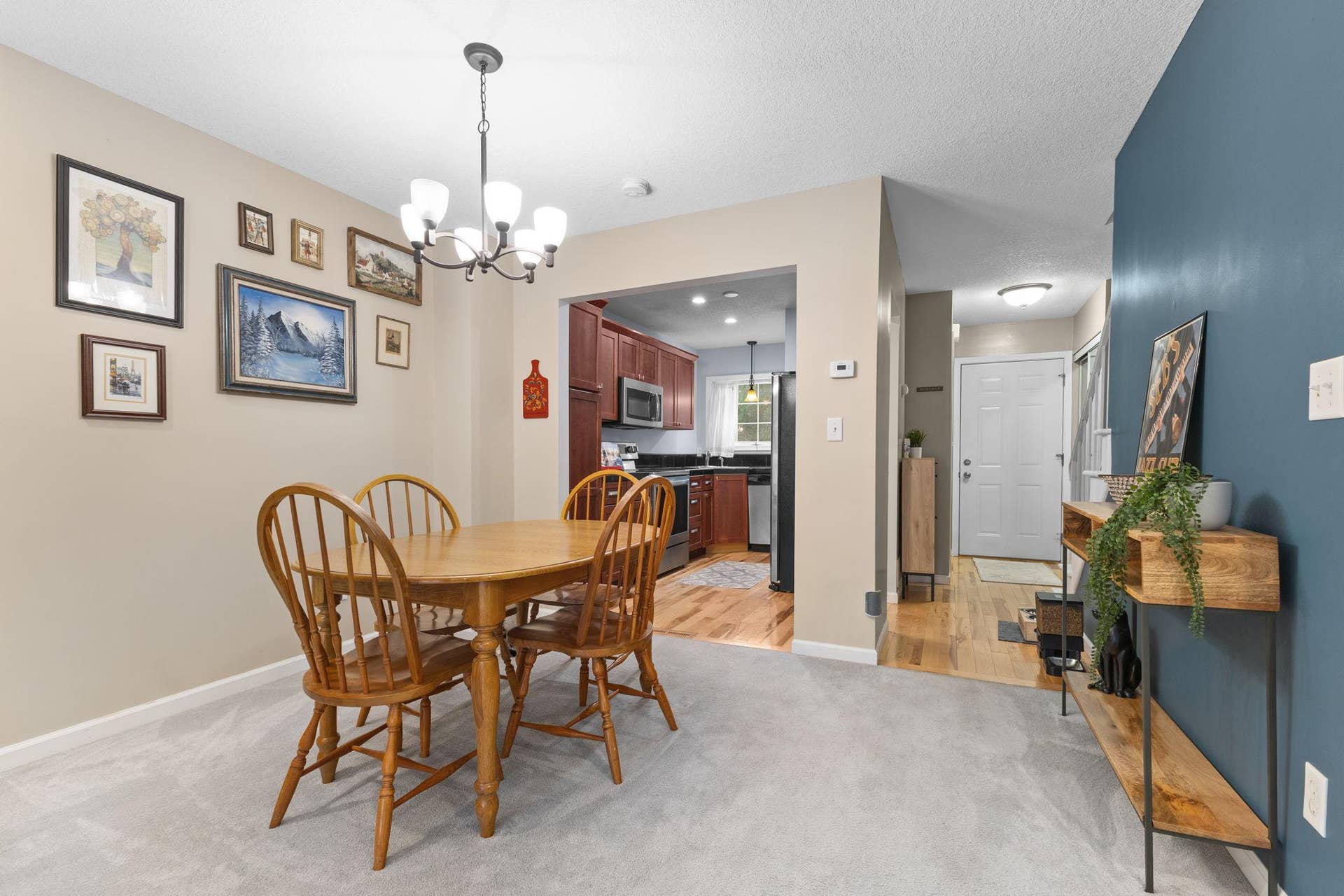 1860 Mcmenemy Street, #K, Maplewood, MN 55117 1860 Mcmenemy Street, #K, Maplewood, MN 55117